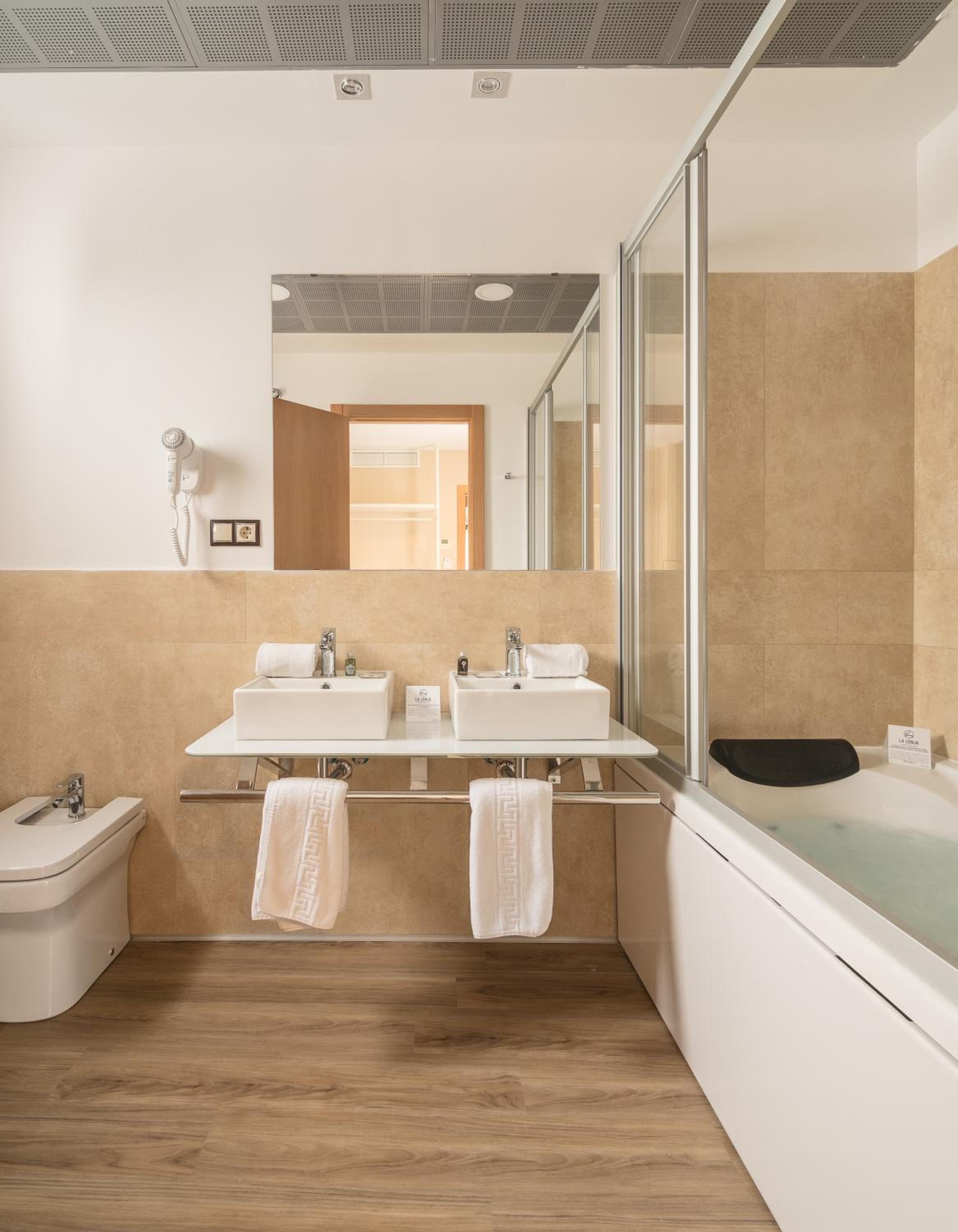 Double Room with Spa Bath