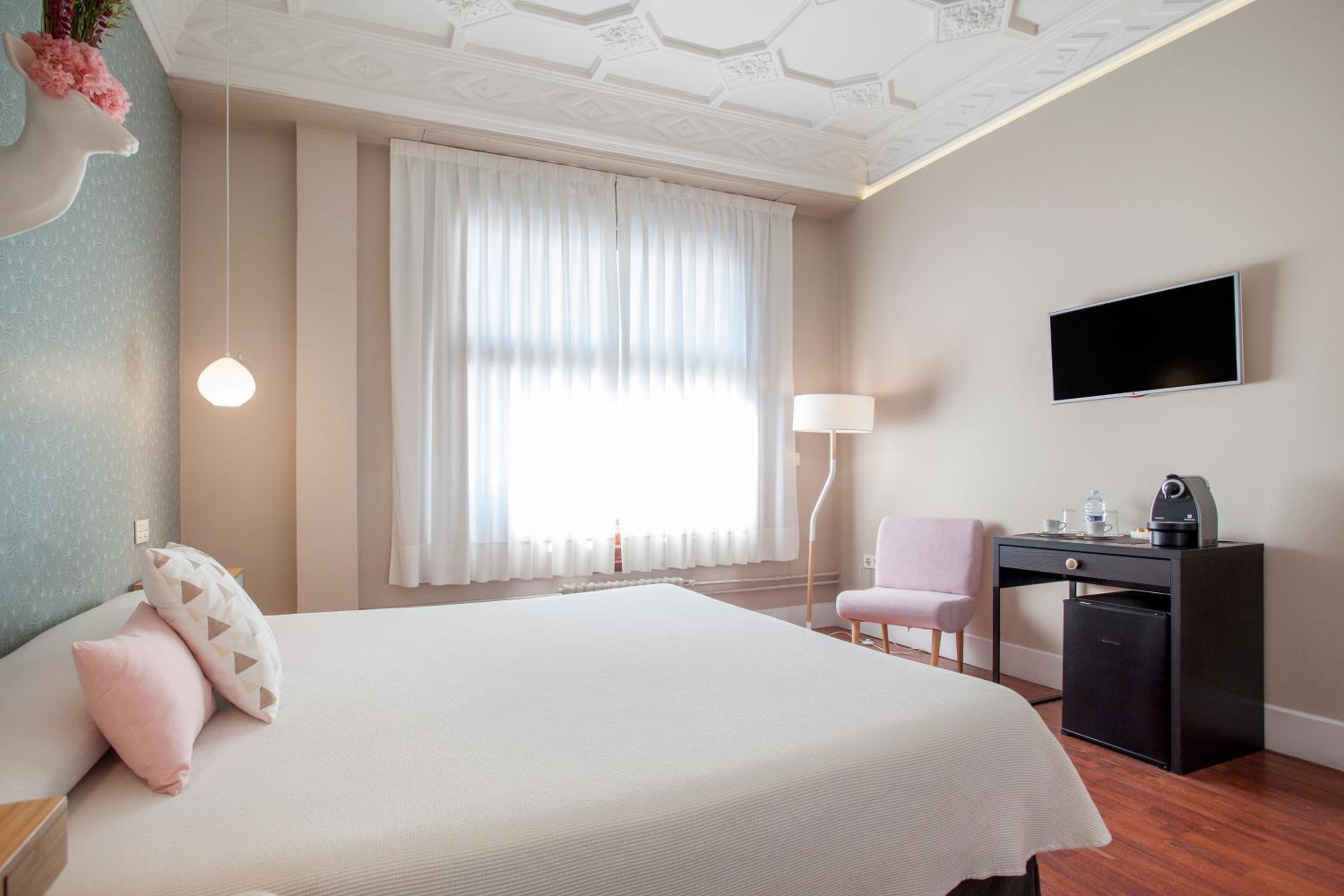 Double Room with Private External Bathroom