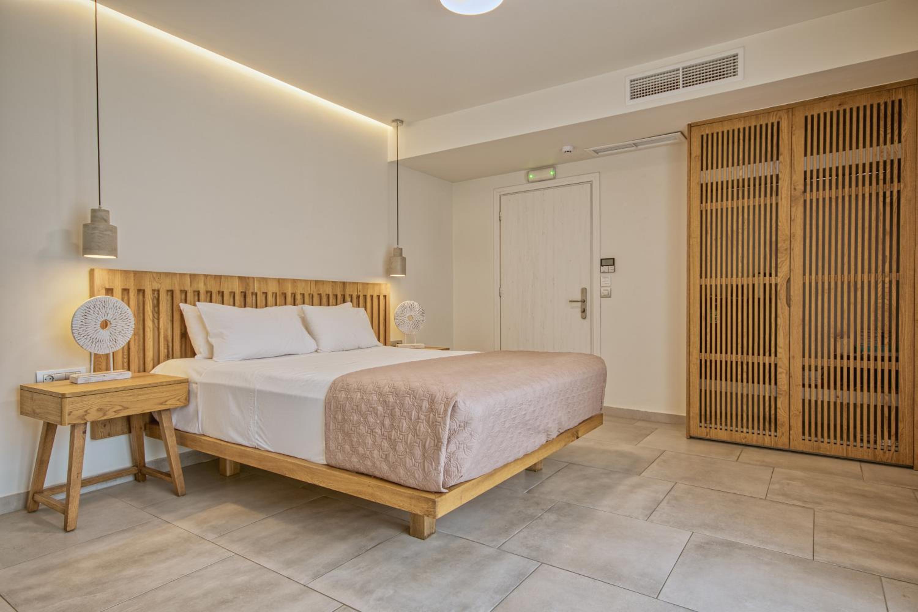 Classic Double Room with City View