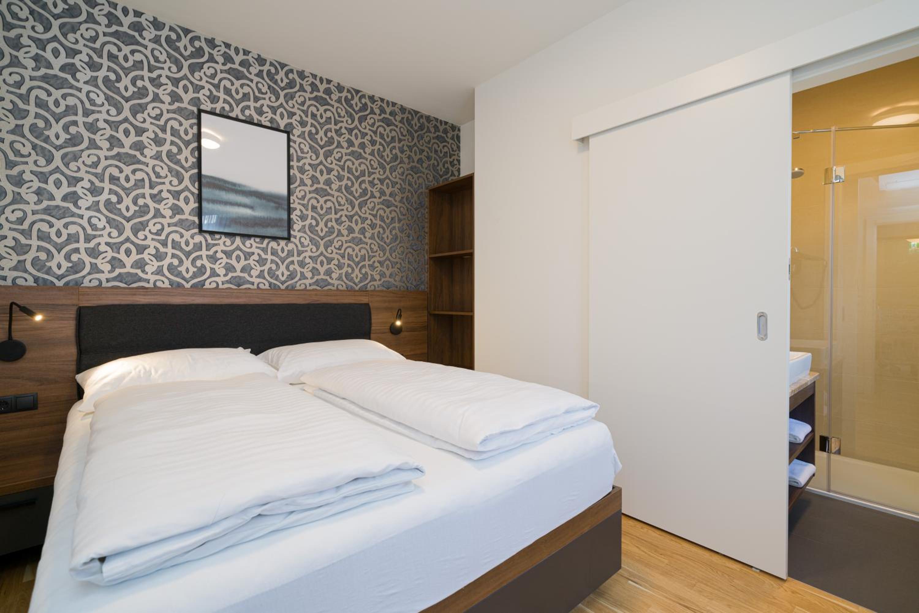 Three-Bedroom Apartment with Balcony