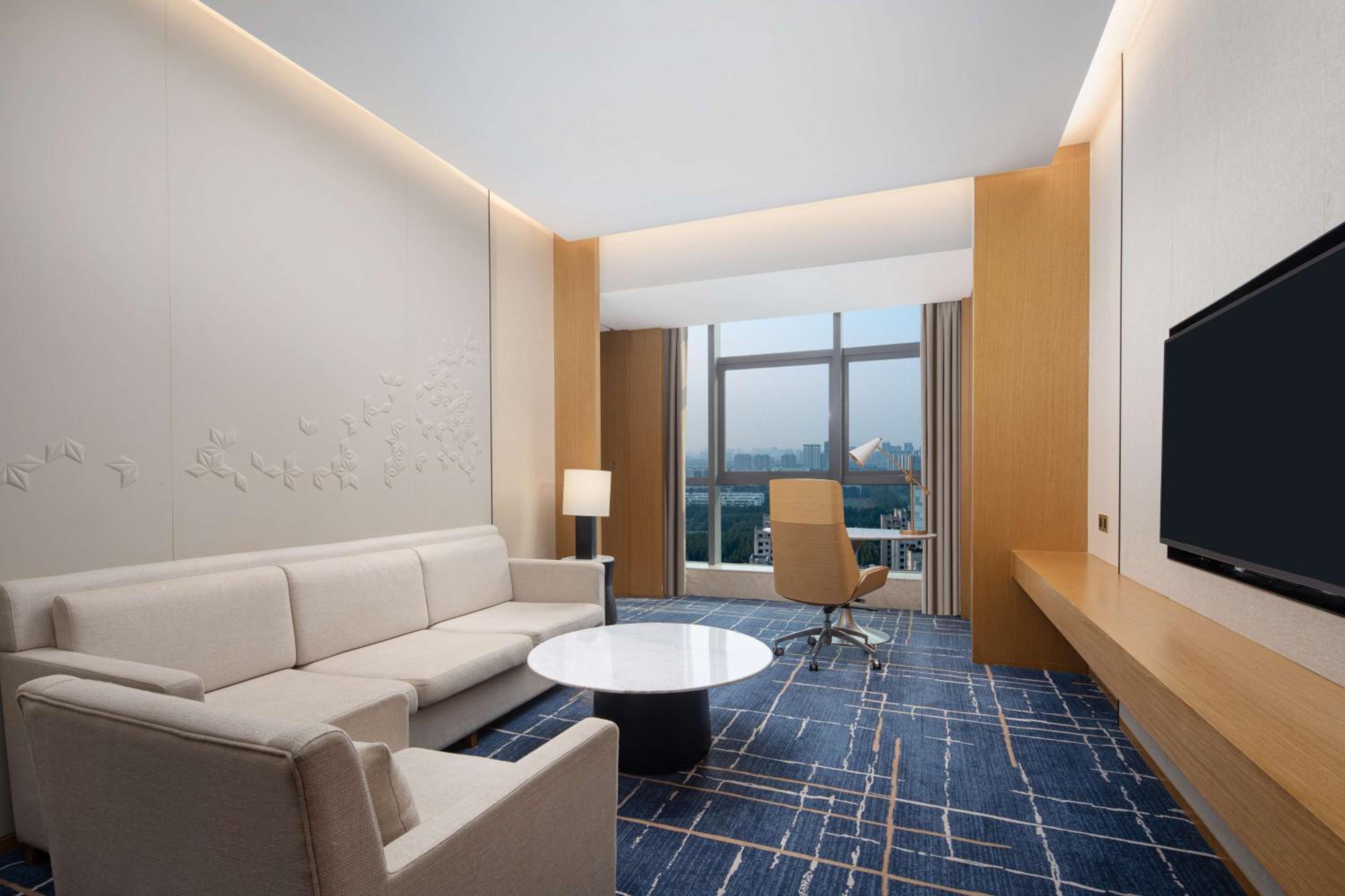 One-Bedroom King Suite