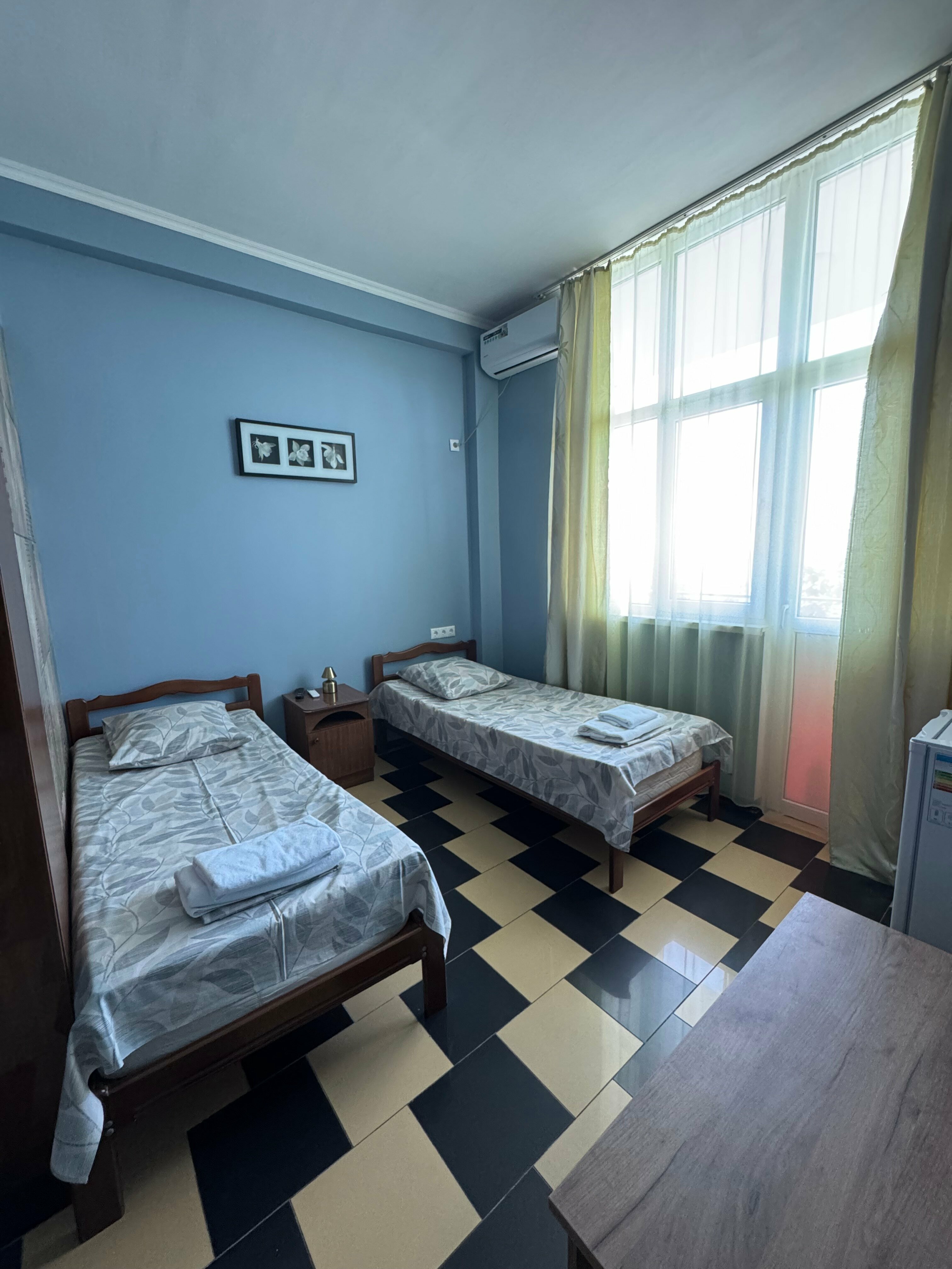 Трехместный номер с видом на море