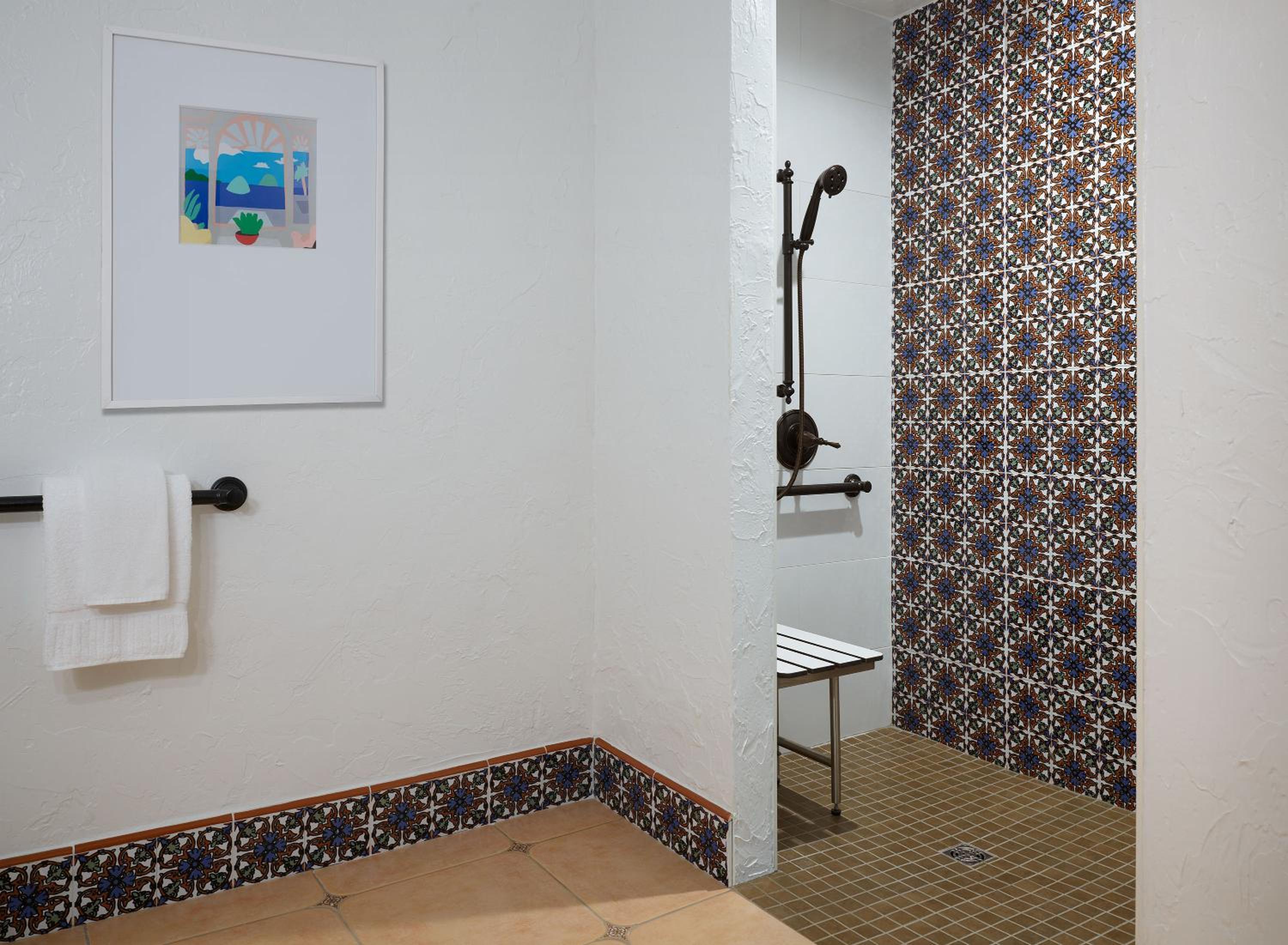 King Room with Accessible Shower - Disability Access