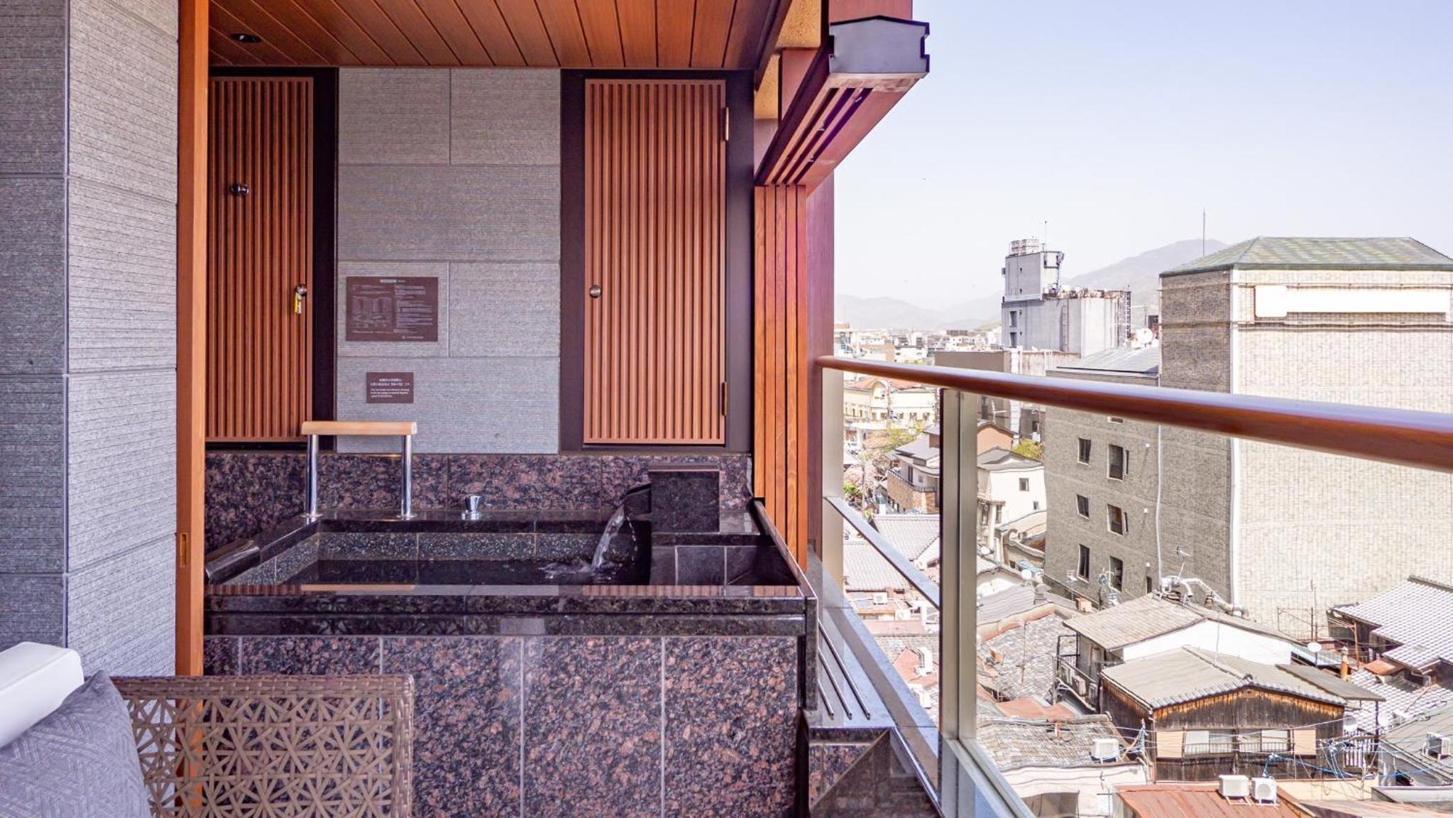 Premium Corner Twin - 5-7th Floor