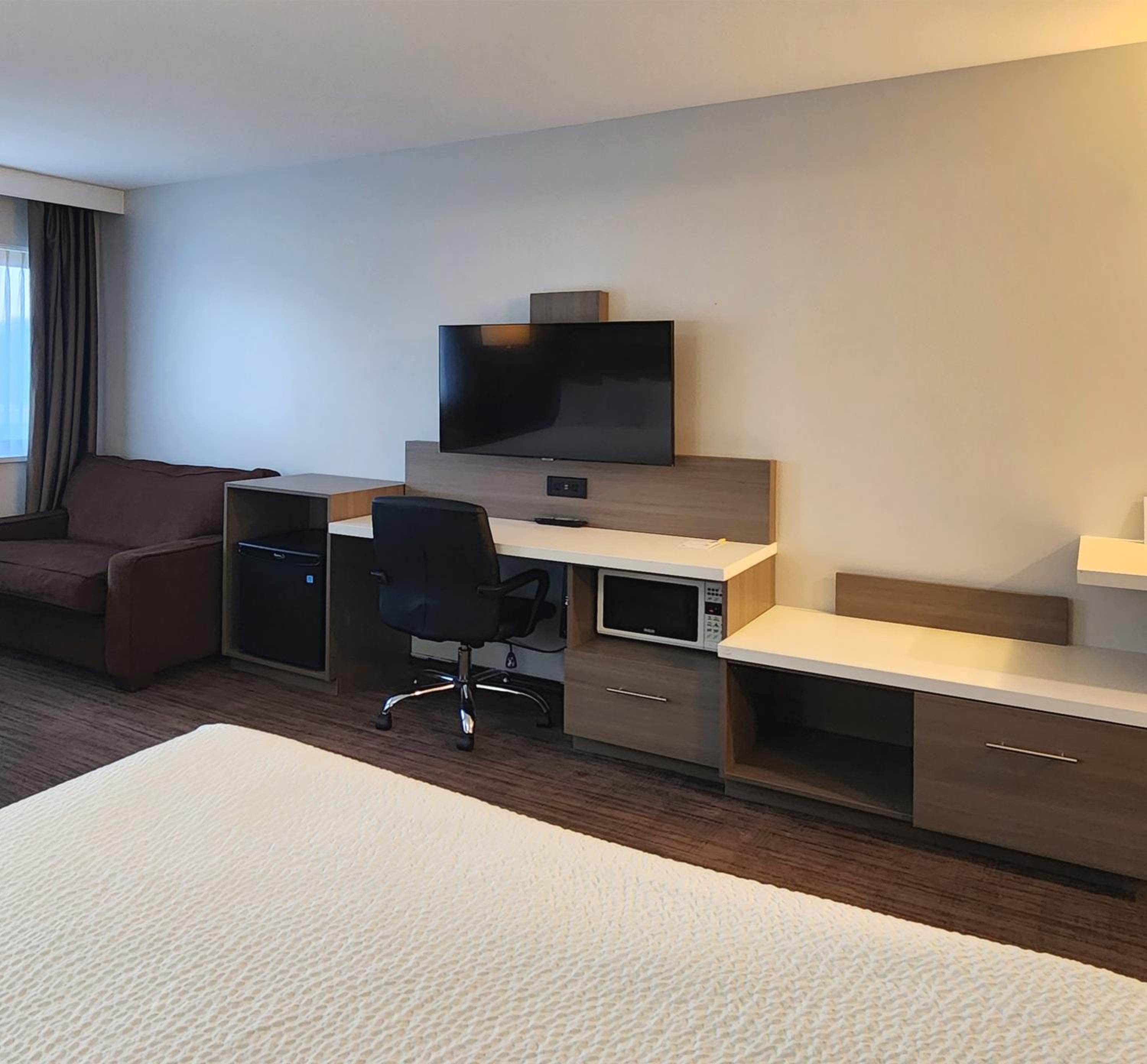 King Room - Non-Smoking