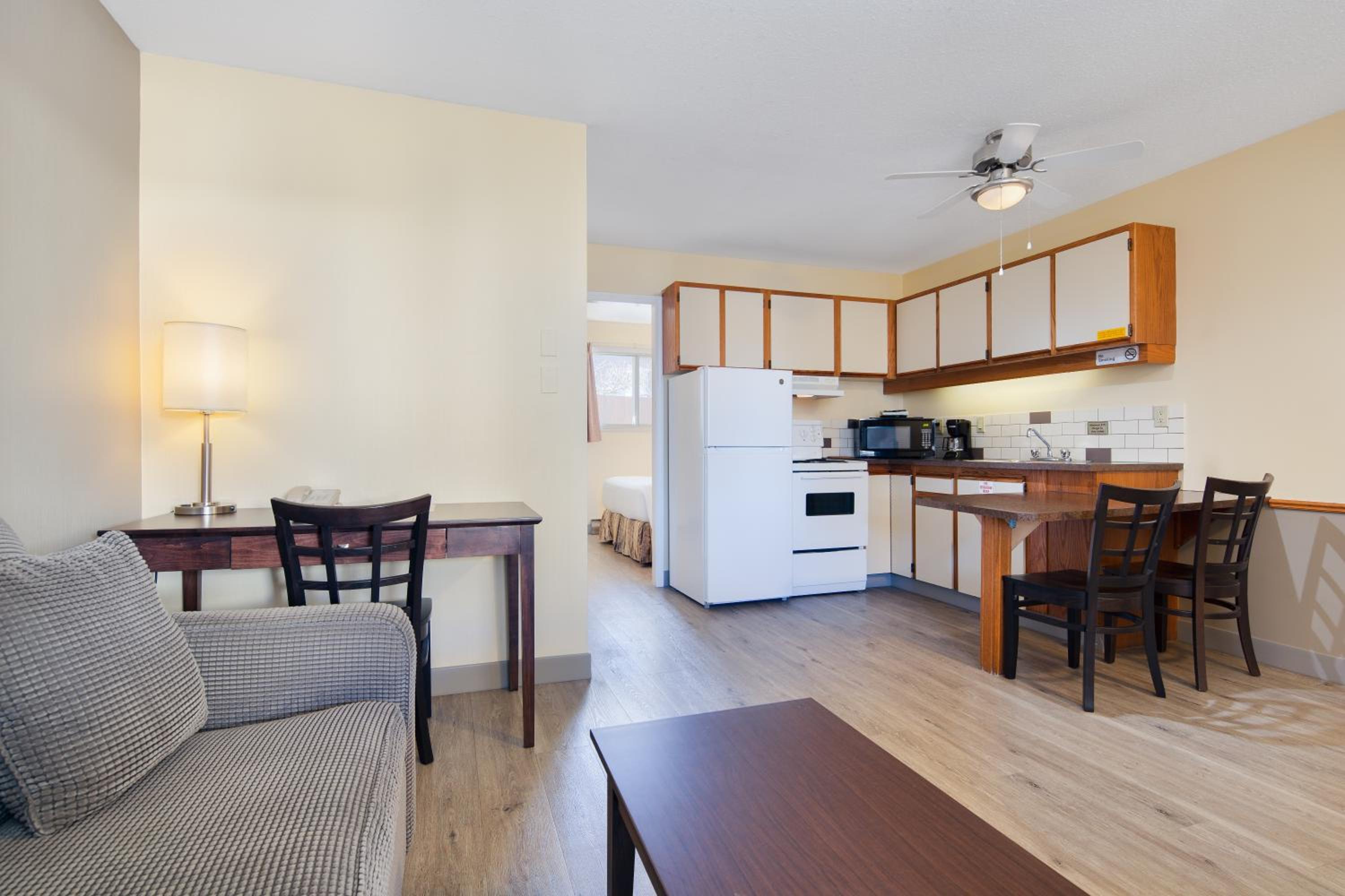 Deluxe Queen Suite with Sofa Bed