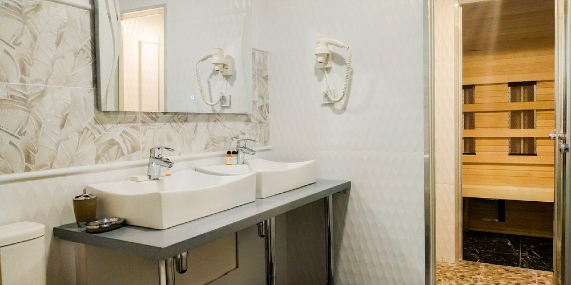 Люкс с сауной