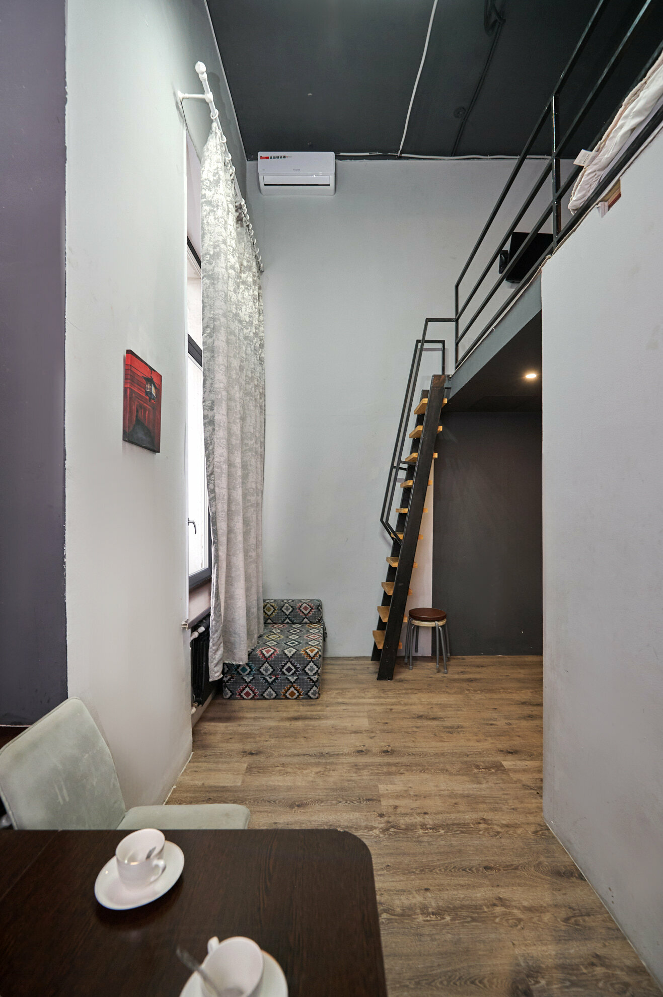 Двухуровневый номер-студия