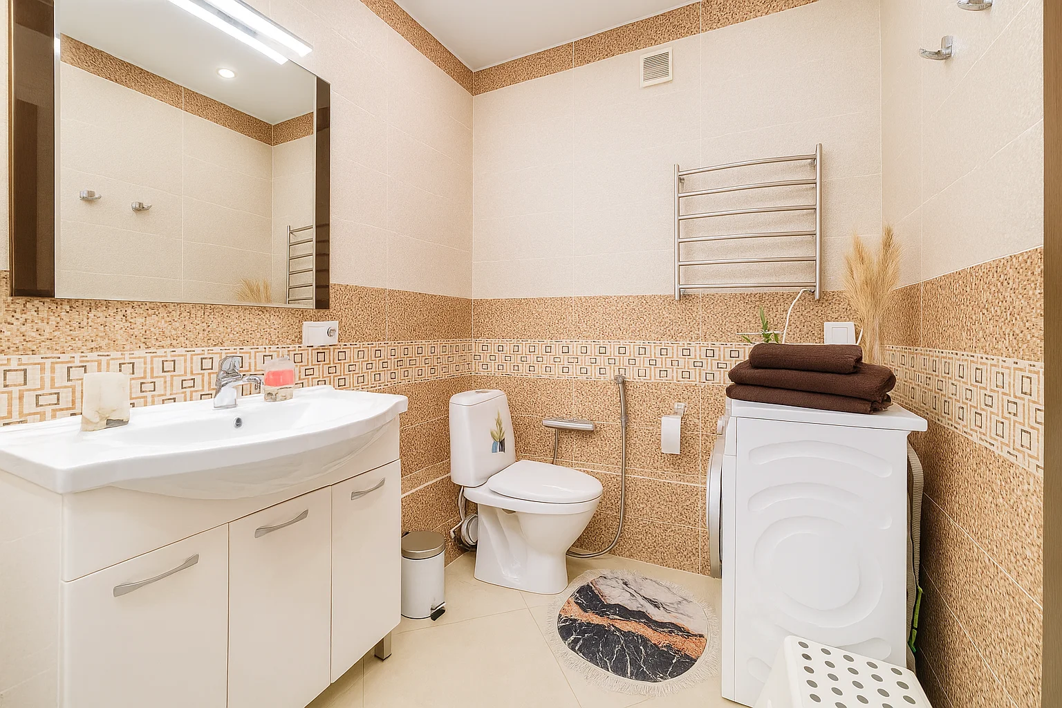 Однокомнатная на 4 человкека у аквапарка, центра и набережной, с приставкой+ смарт-ТВ АЛАЯ