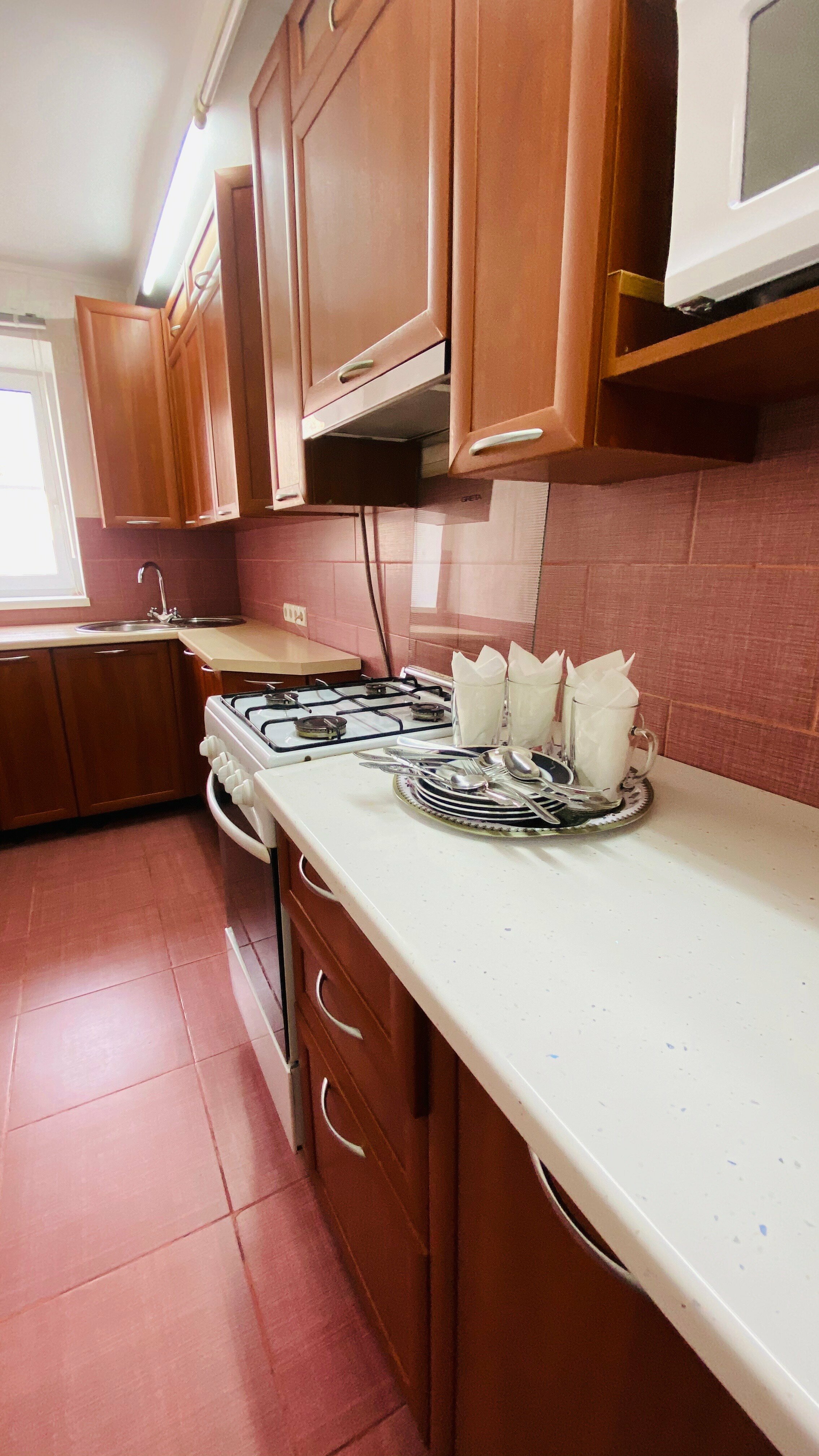 Четырехместный номер эконом-класса с общей ванной комнатой