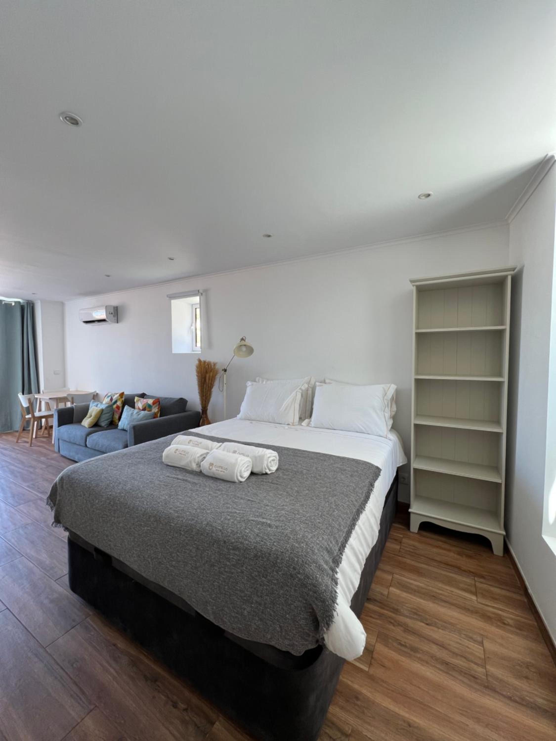 Apartment with Balcony