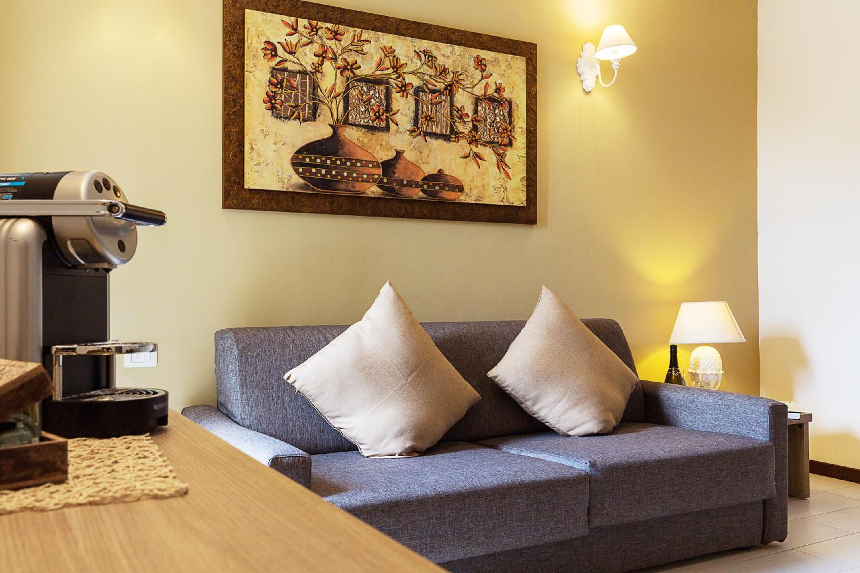 One-Bedroom Apartment with Balcony