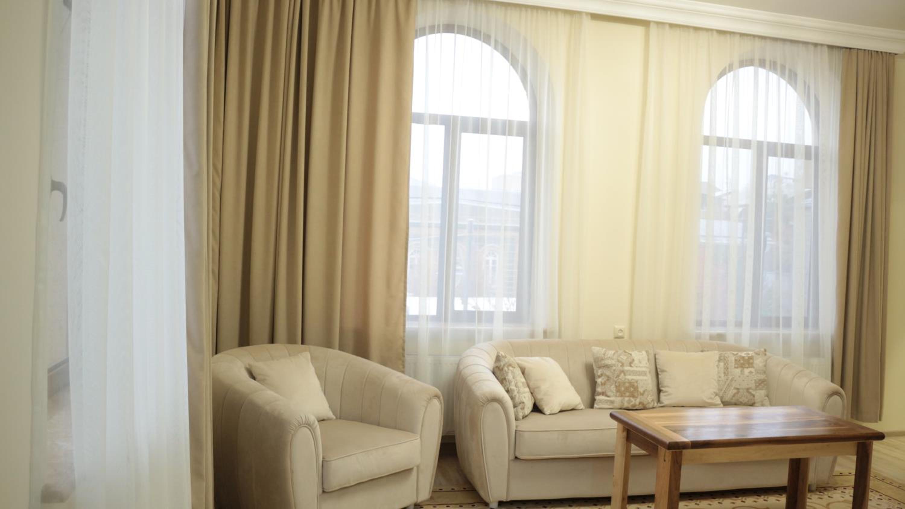 Deluxe Suite with Spa Bath