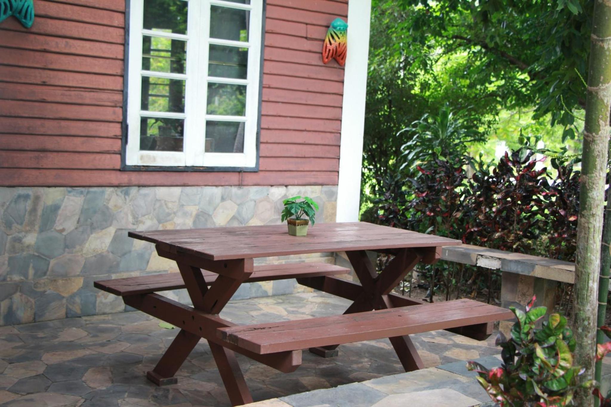 Deluxe Villa (6 Adults)