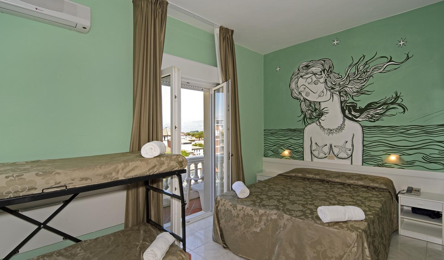 Quadruple Room with Balcony and Partial Sea View