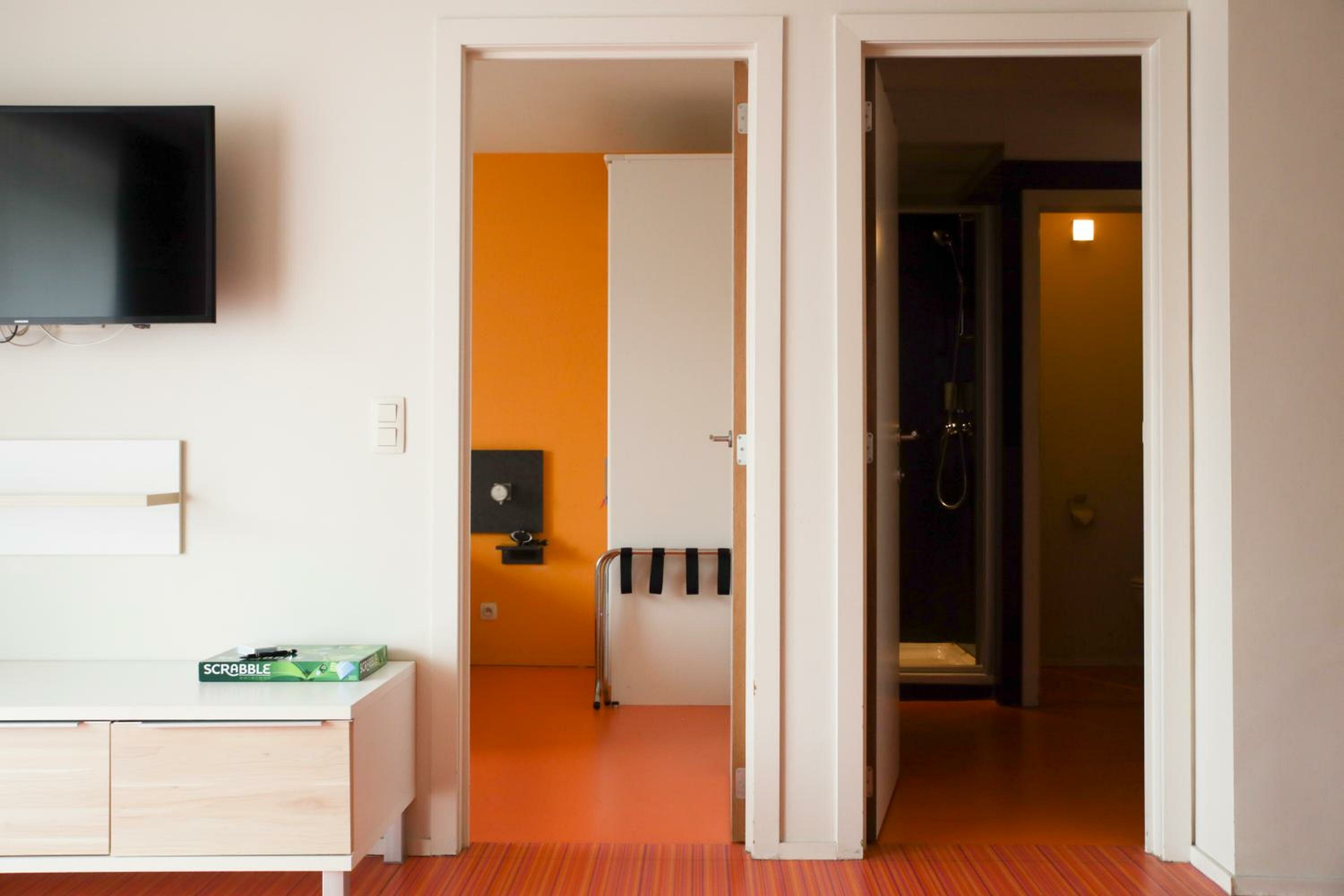One-Bedroom Apartment (4 Adults)