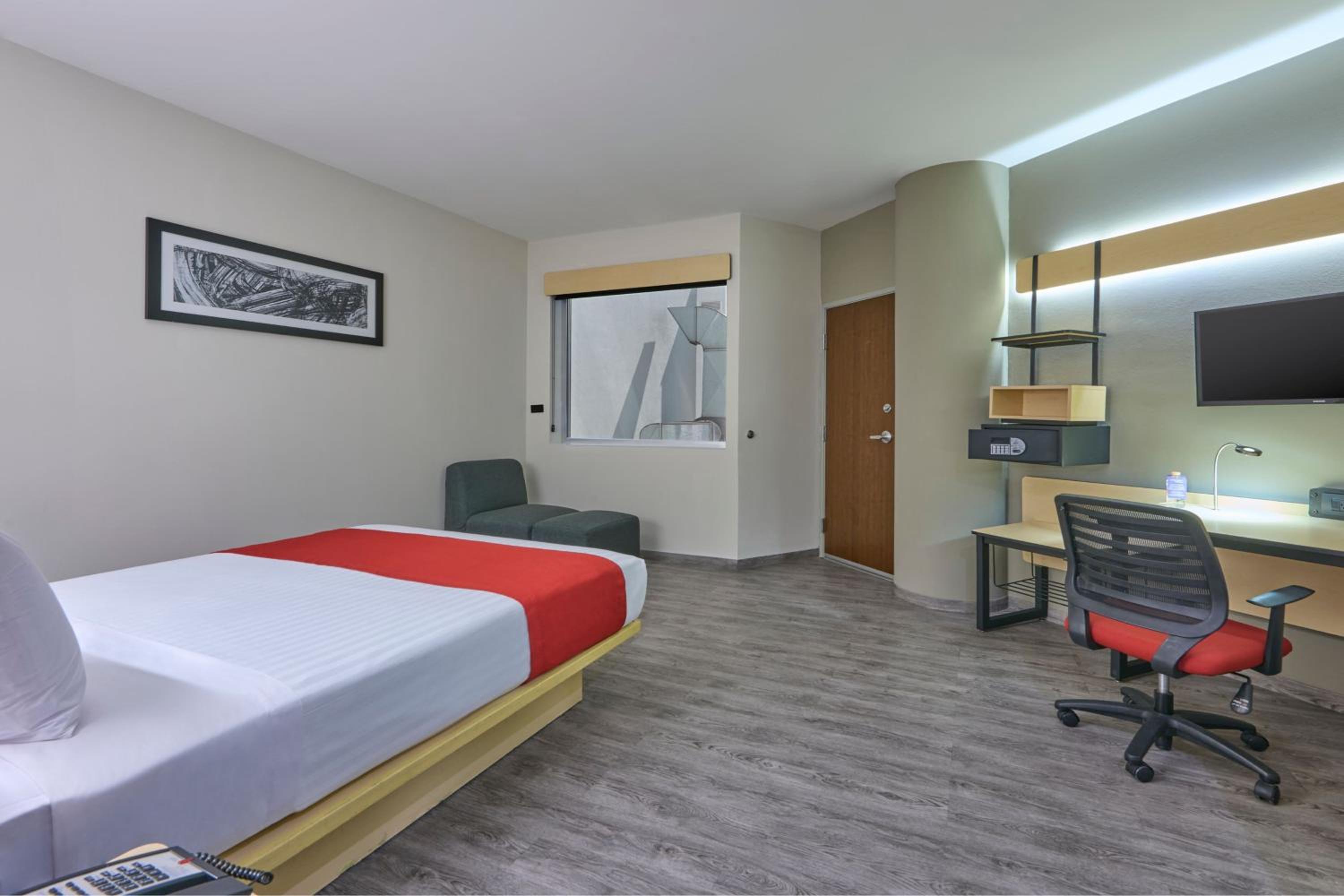 Queen Room