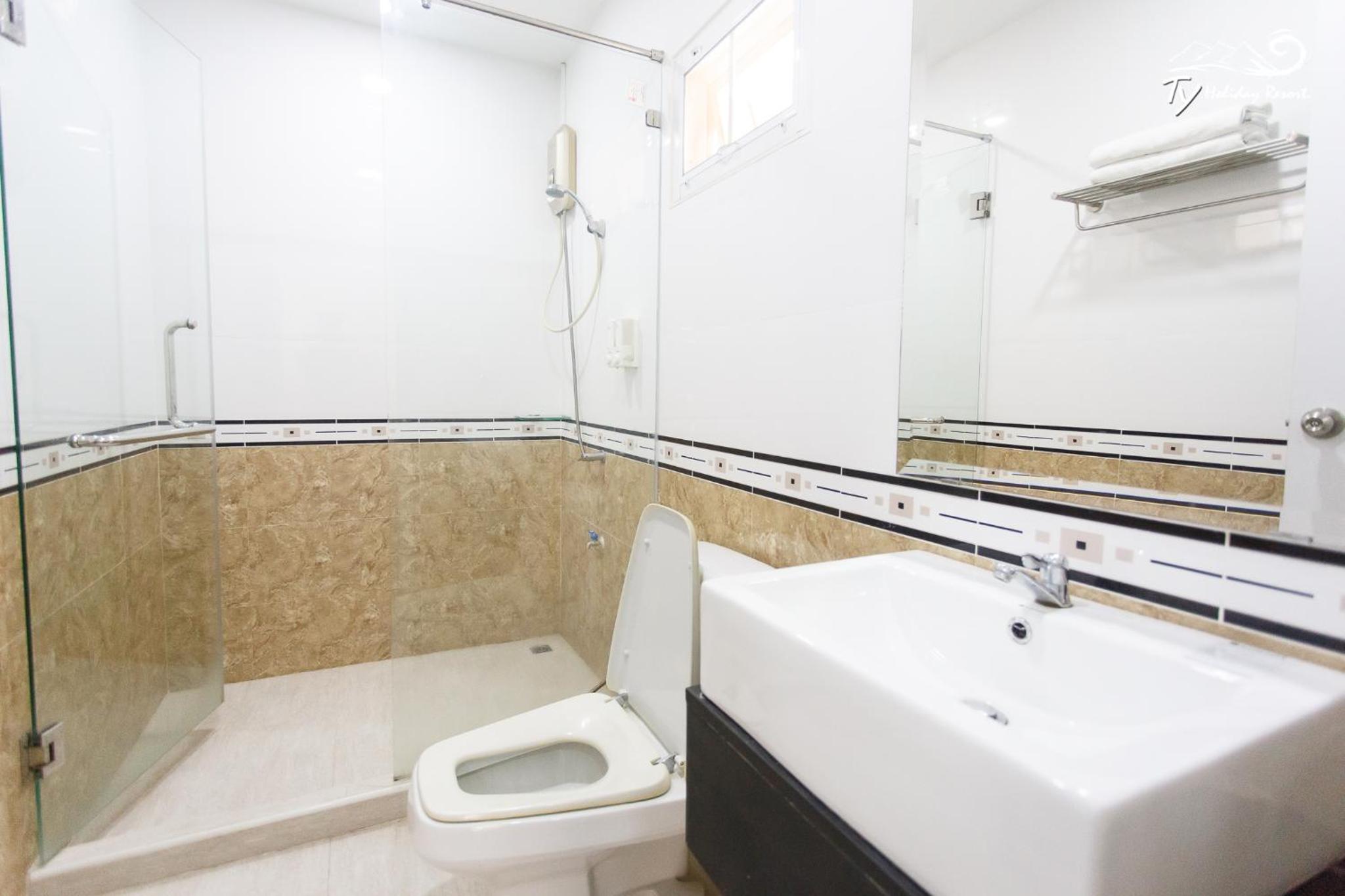 Seven-Bedroom Villa with Private Pool 231