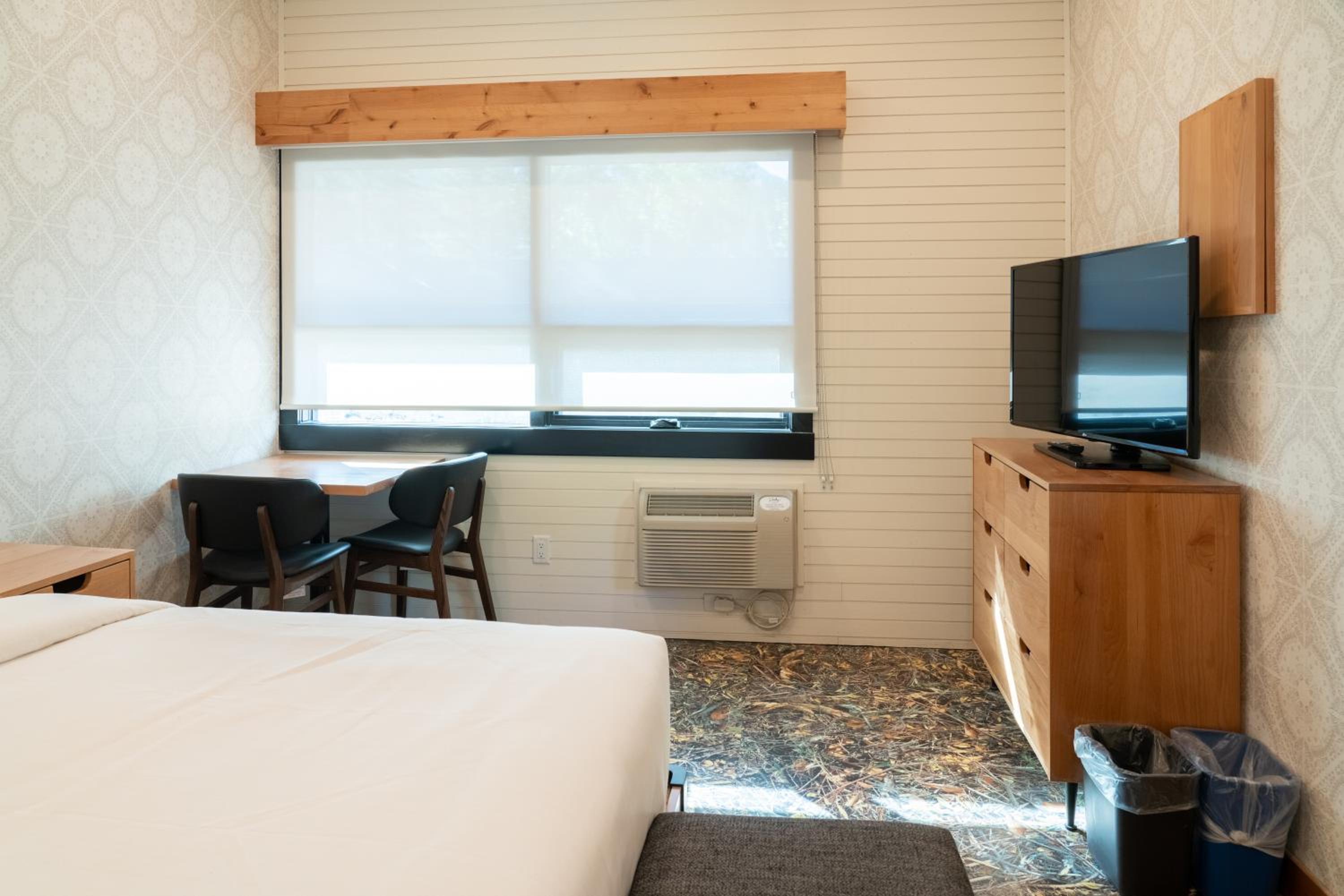 Superior Hotel Room, King