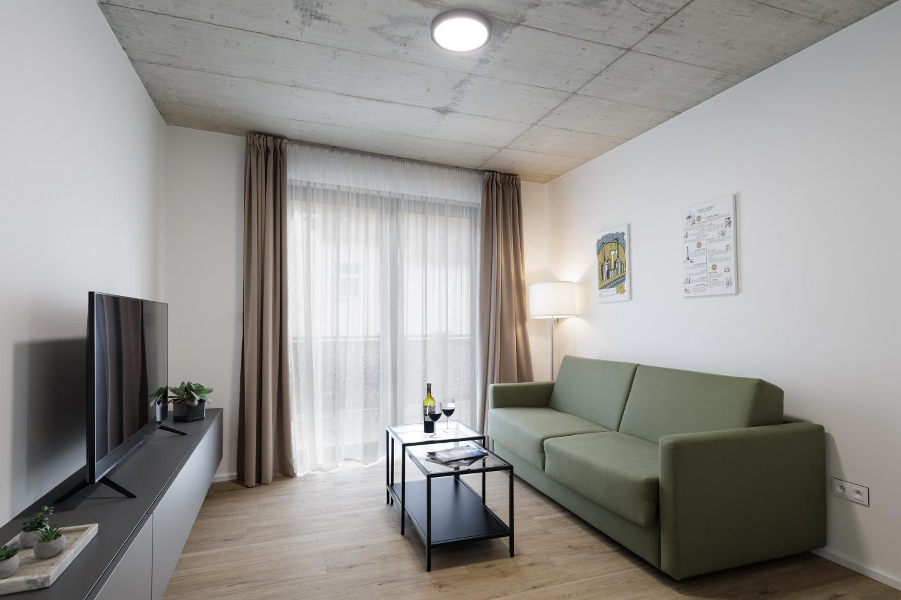 Apartment with Terrace