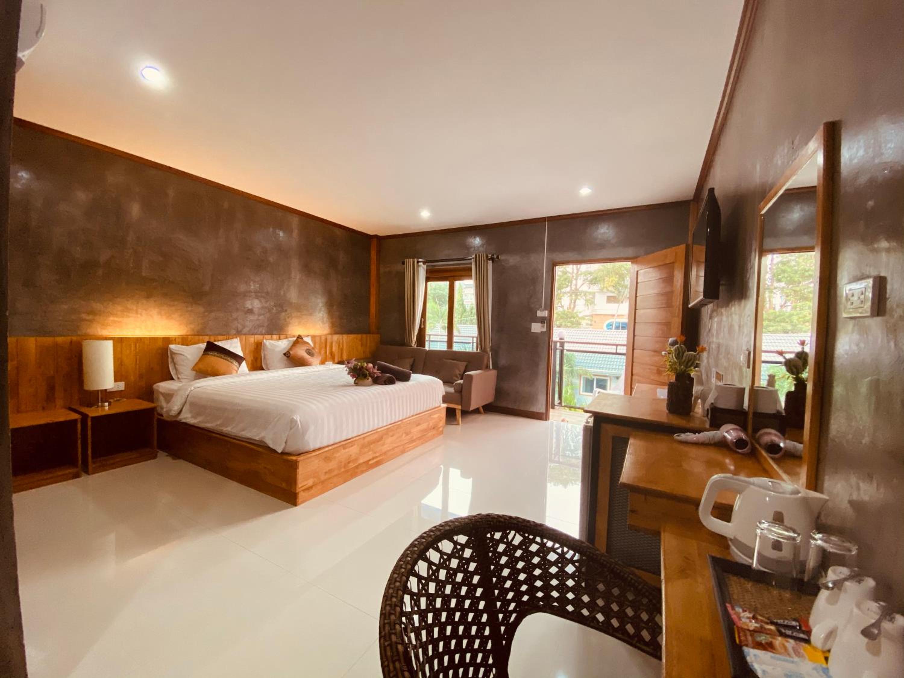 Deluxe Double Room with Bath