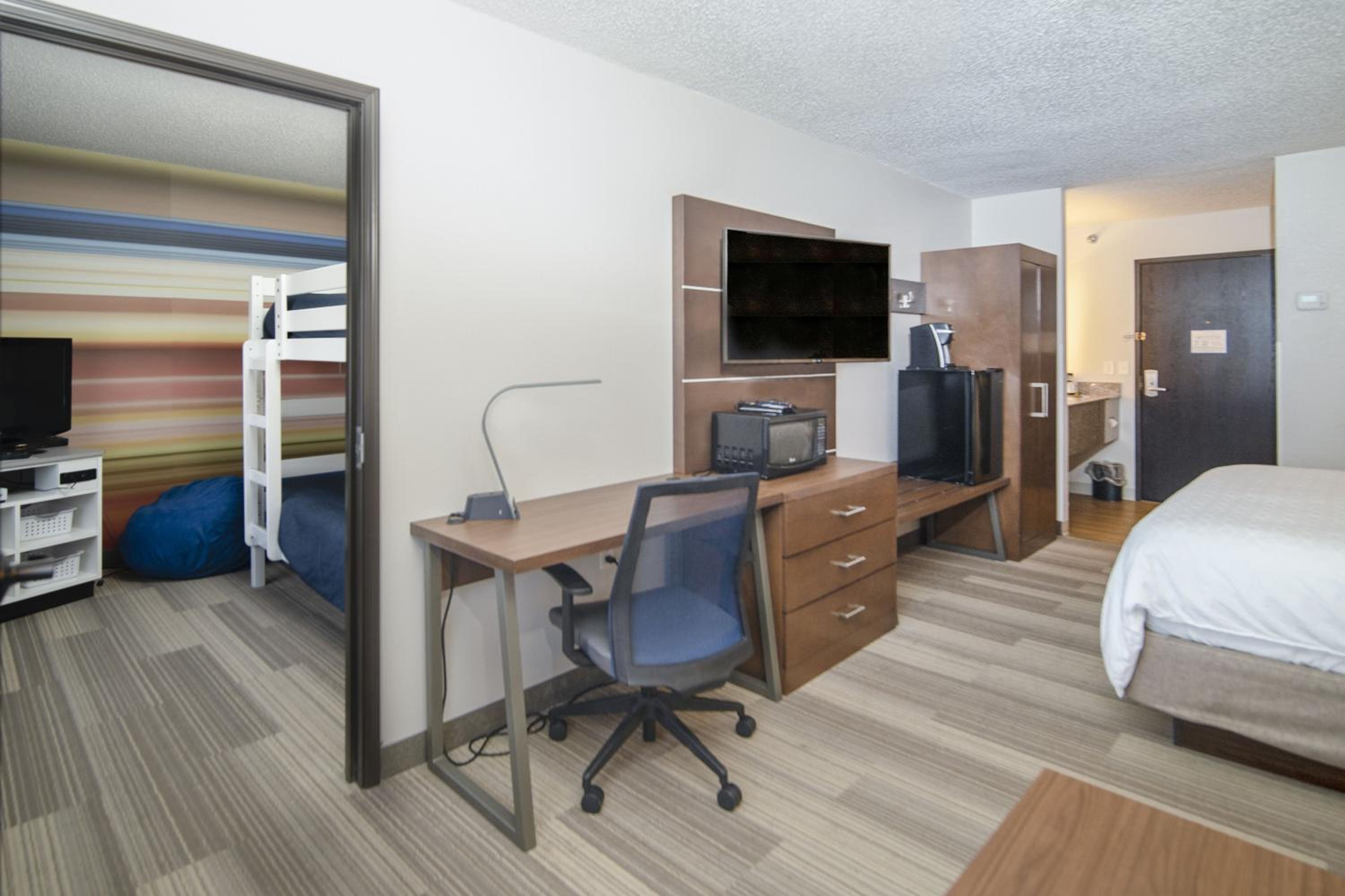 King Suite with One Bunk Bed