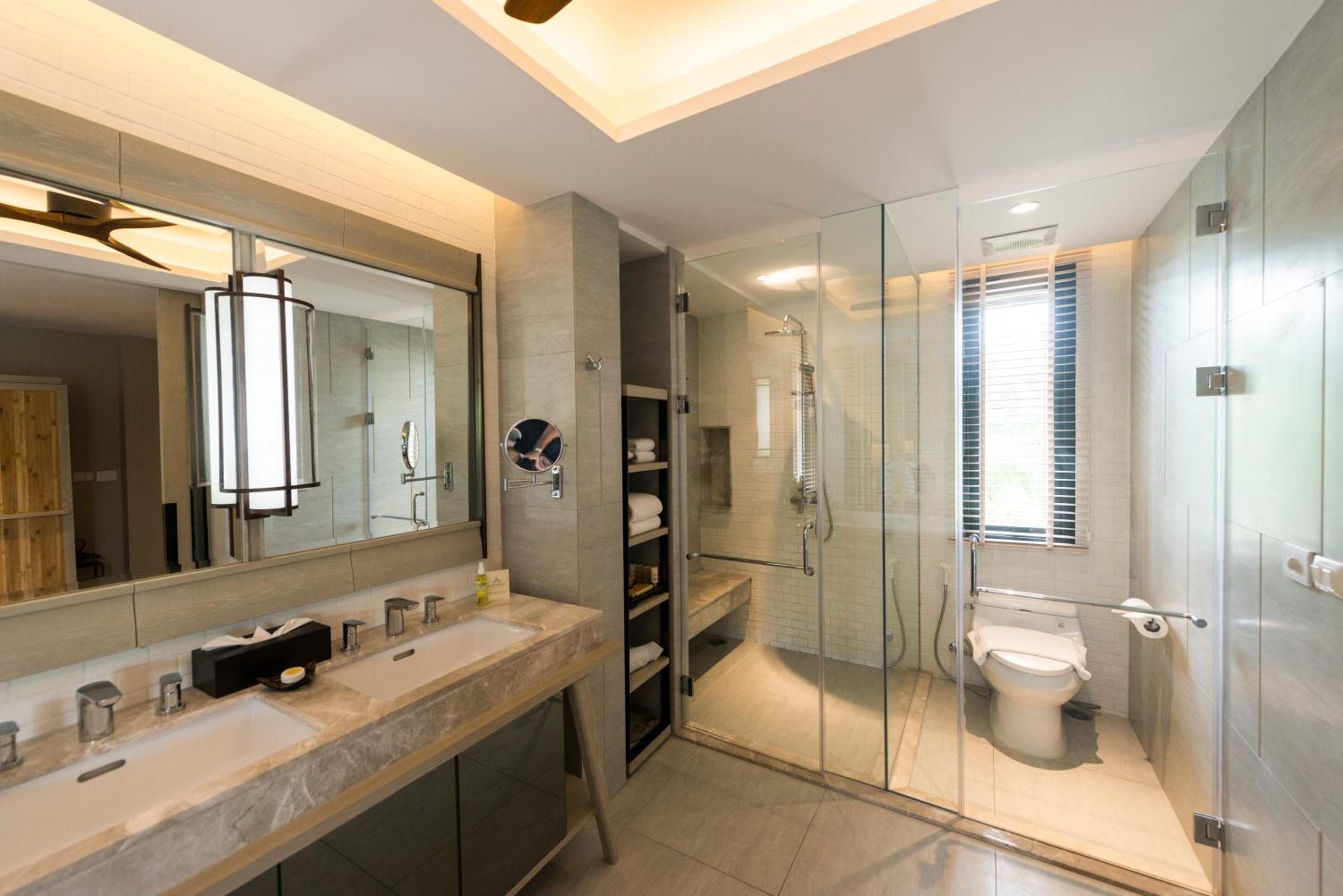 Terrace Suite - Free Airport Shuttle