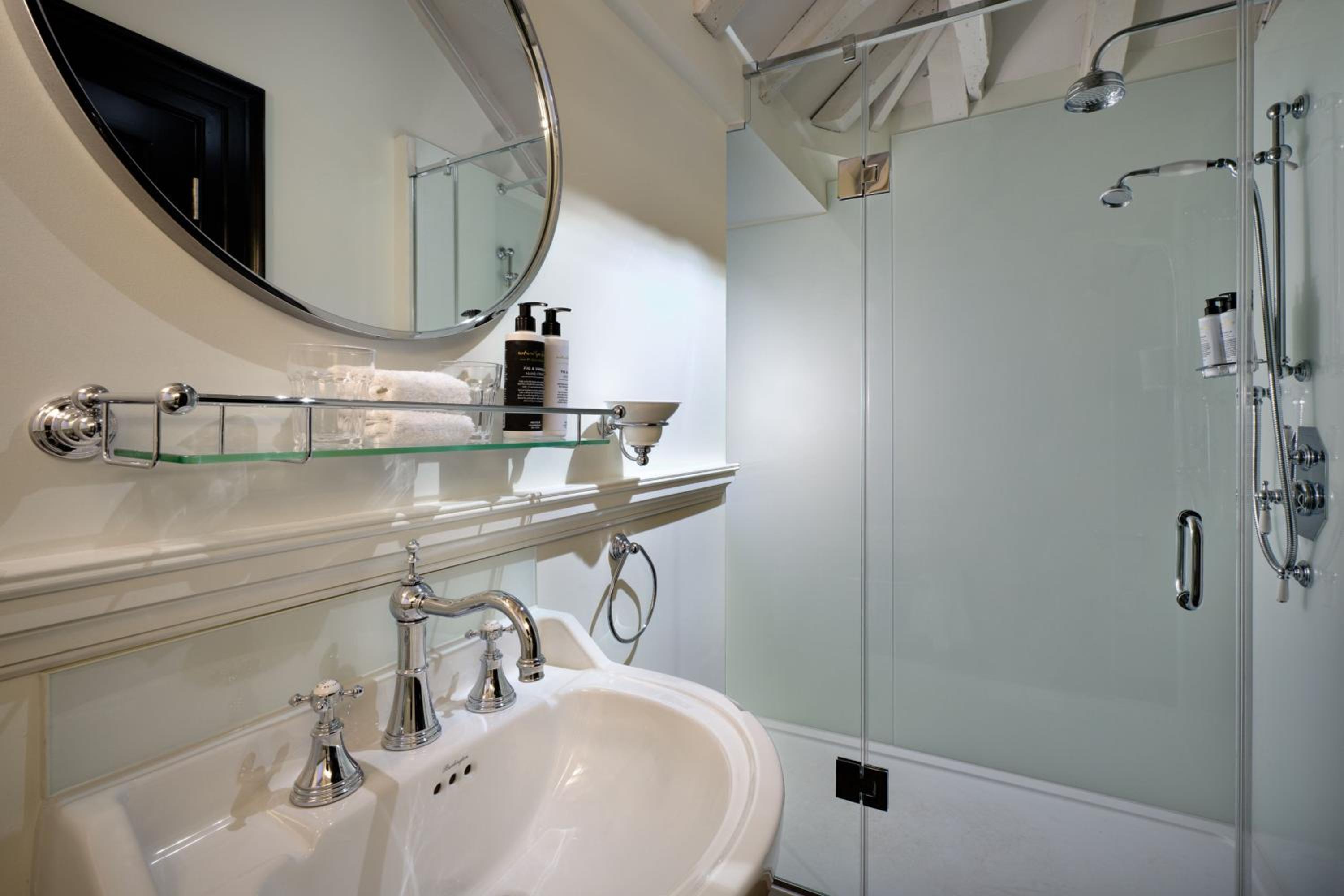 Gallery, Guest room, 1 King