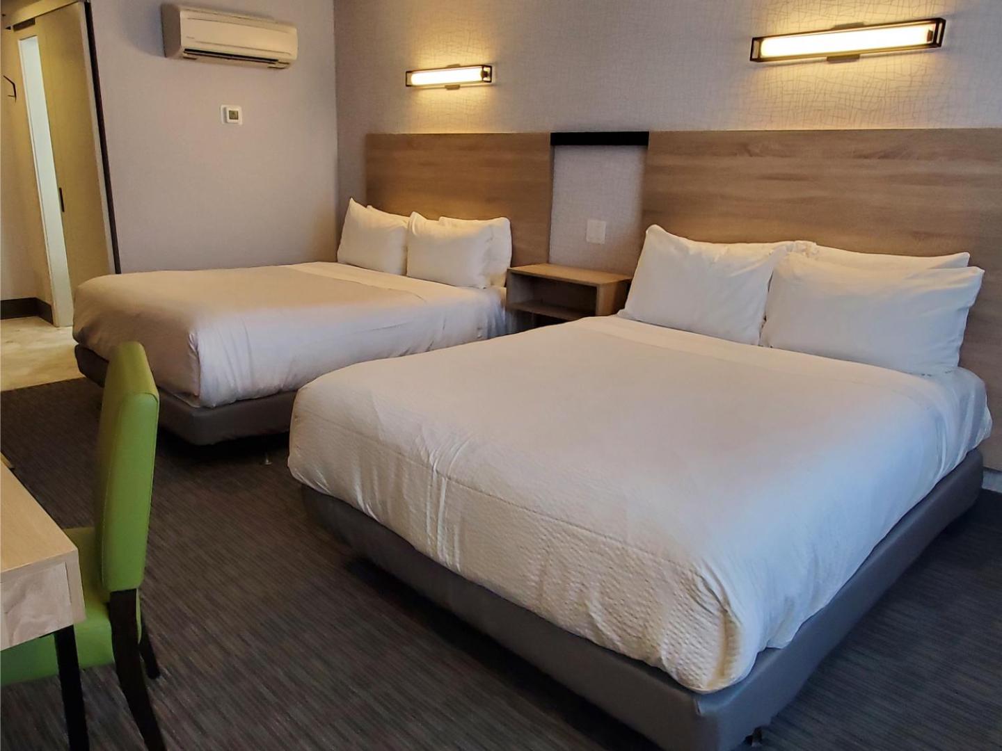 Deluxe Queen Room with Two Queen Beds