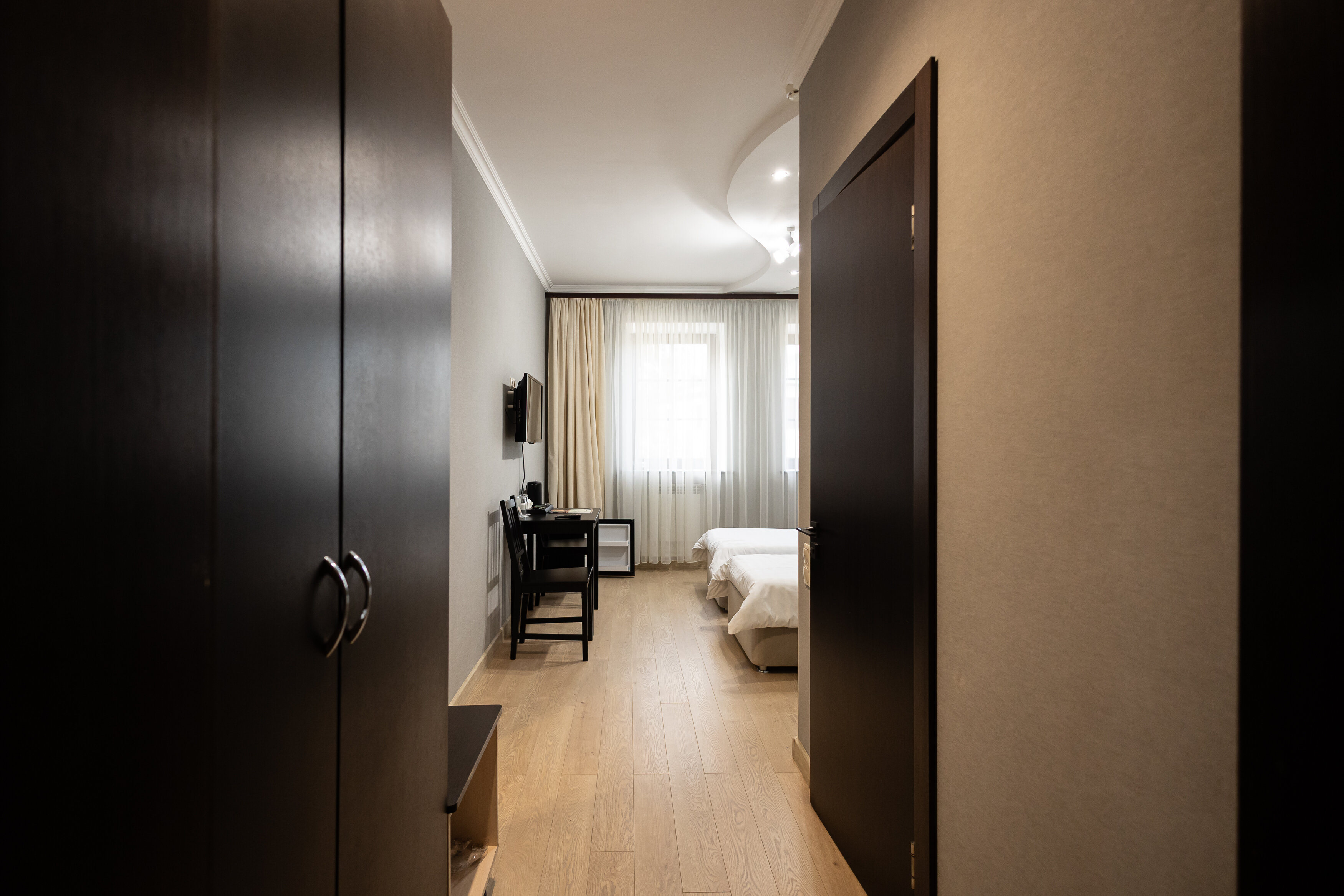 Просторный двухместный номер с 2 отдельными кроватями