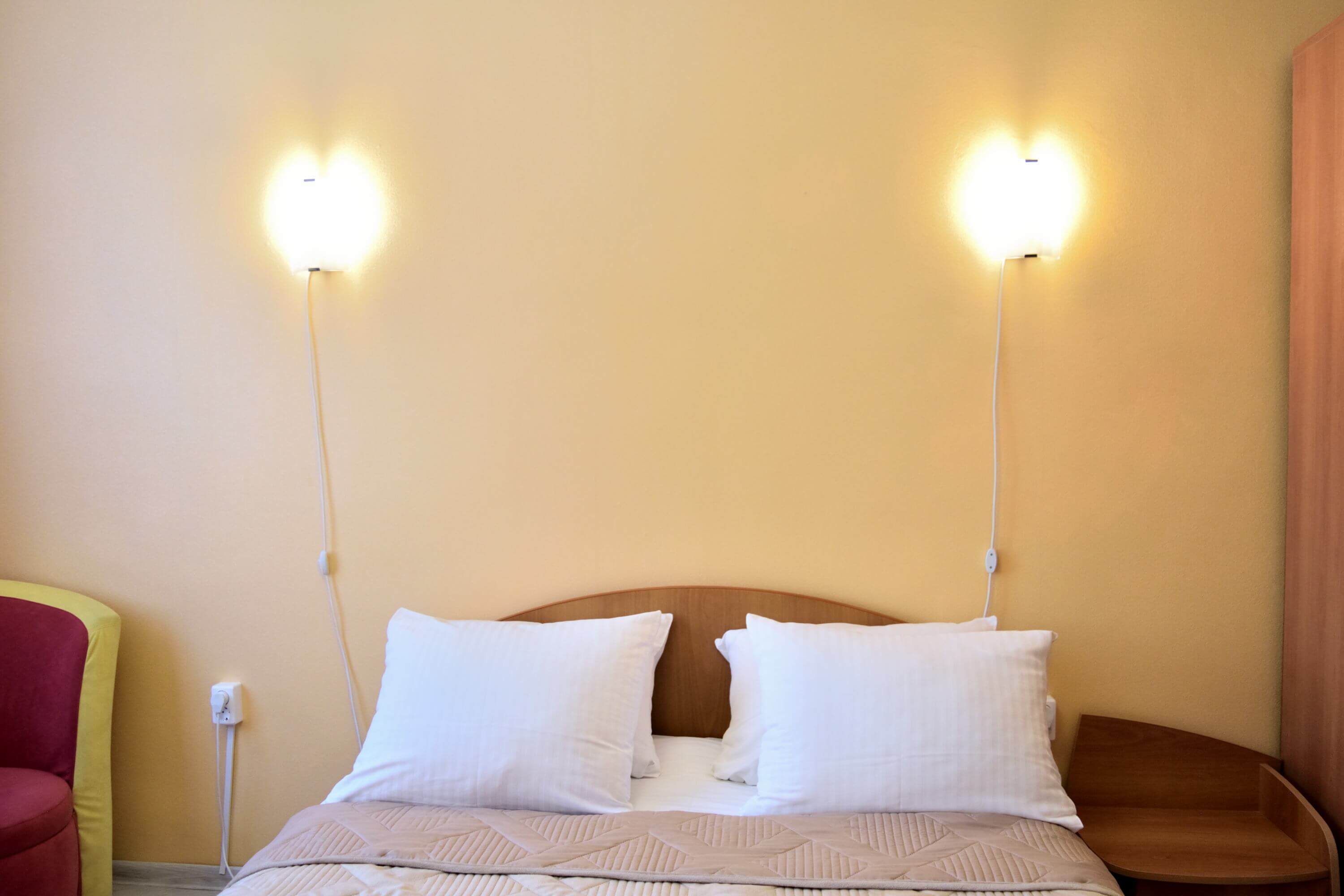 №7. Семейный номер с двуспальной кроватью и видом на горы