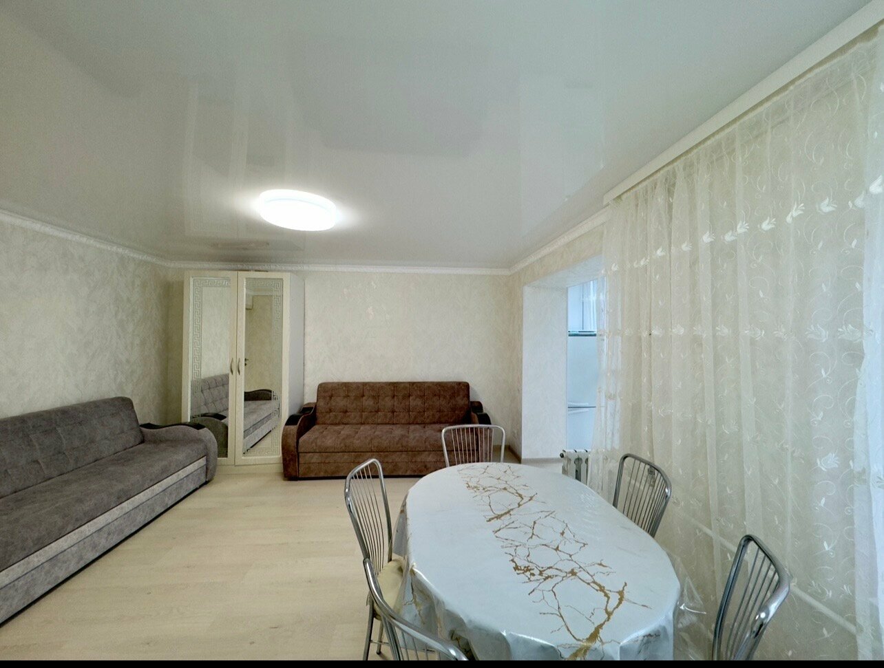 Cемейный номер с собственной ванной комнатой