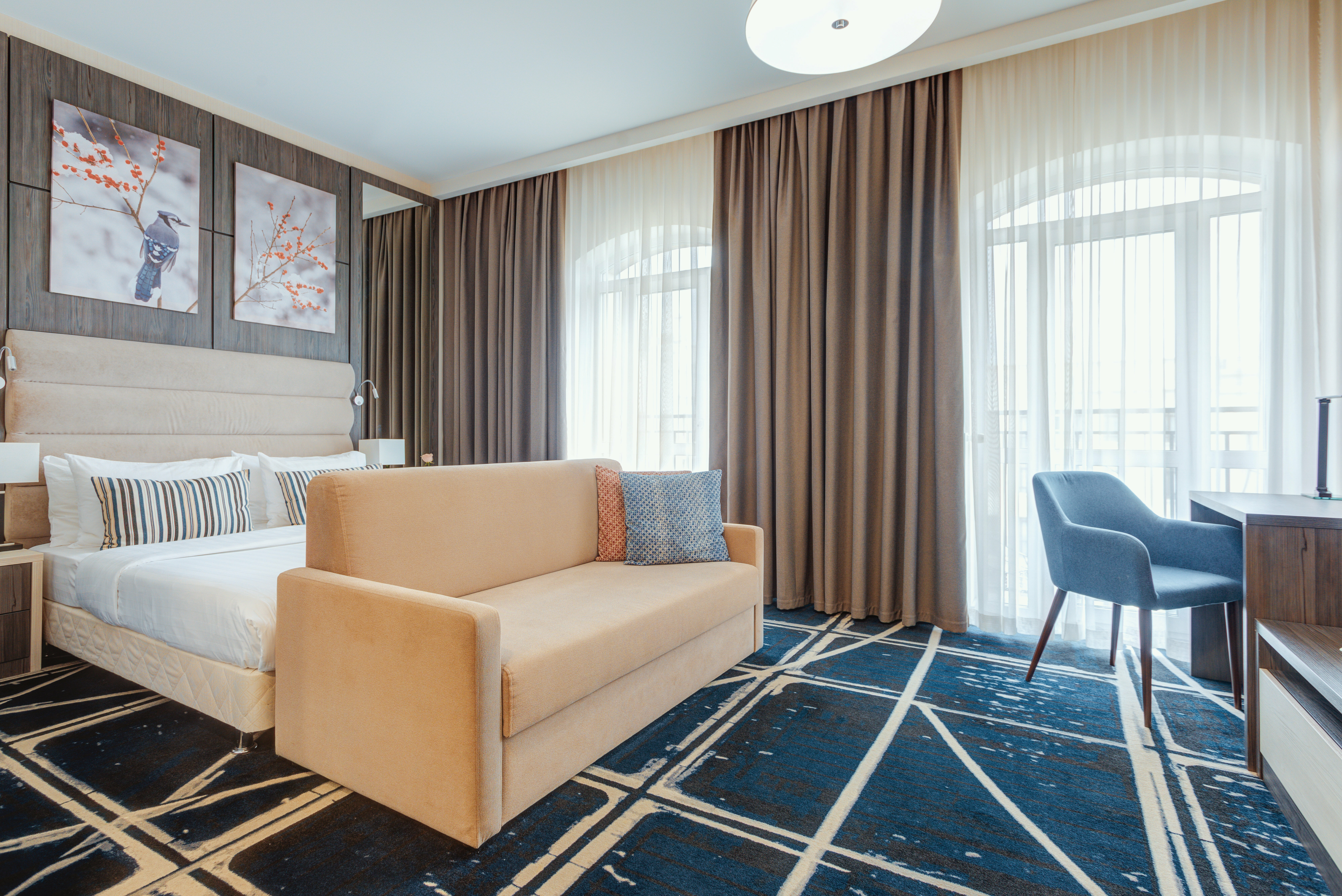 Студия Делюкс с балконом