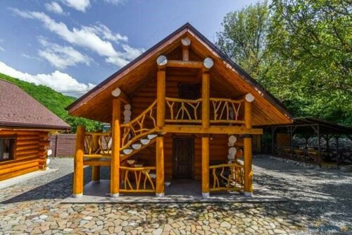 Трехместный номер «Комфорт» с душем