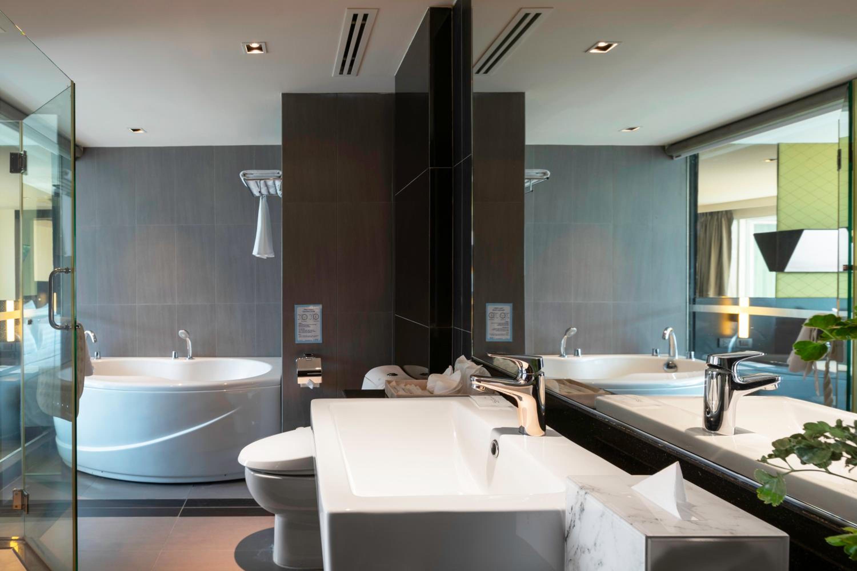 Grand Residence Suite