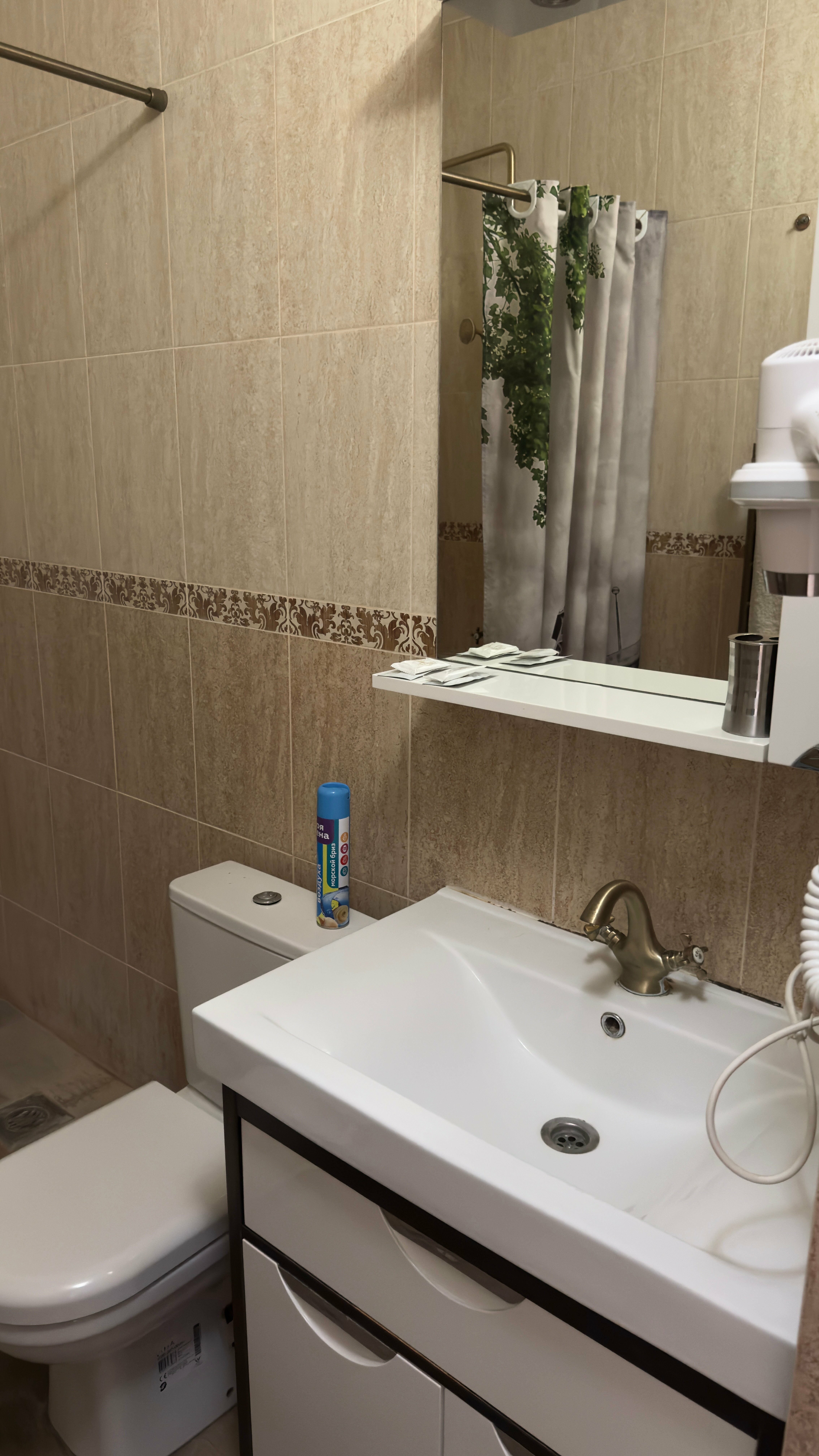 Небольшой двухместный номер с 1 кроватью