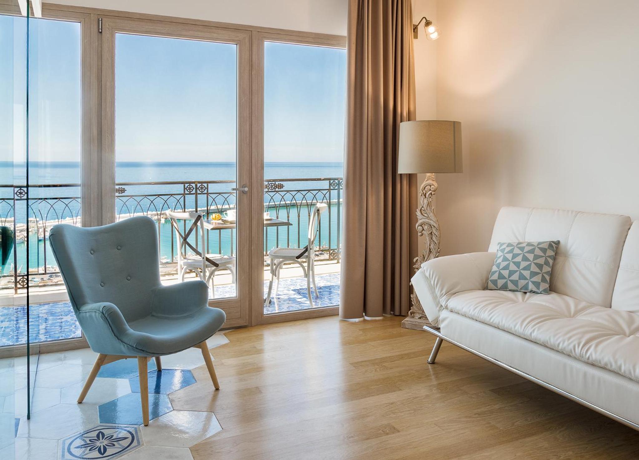 Queen Suite With Sea View