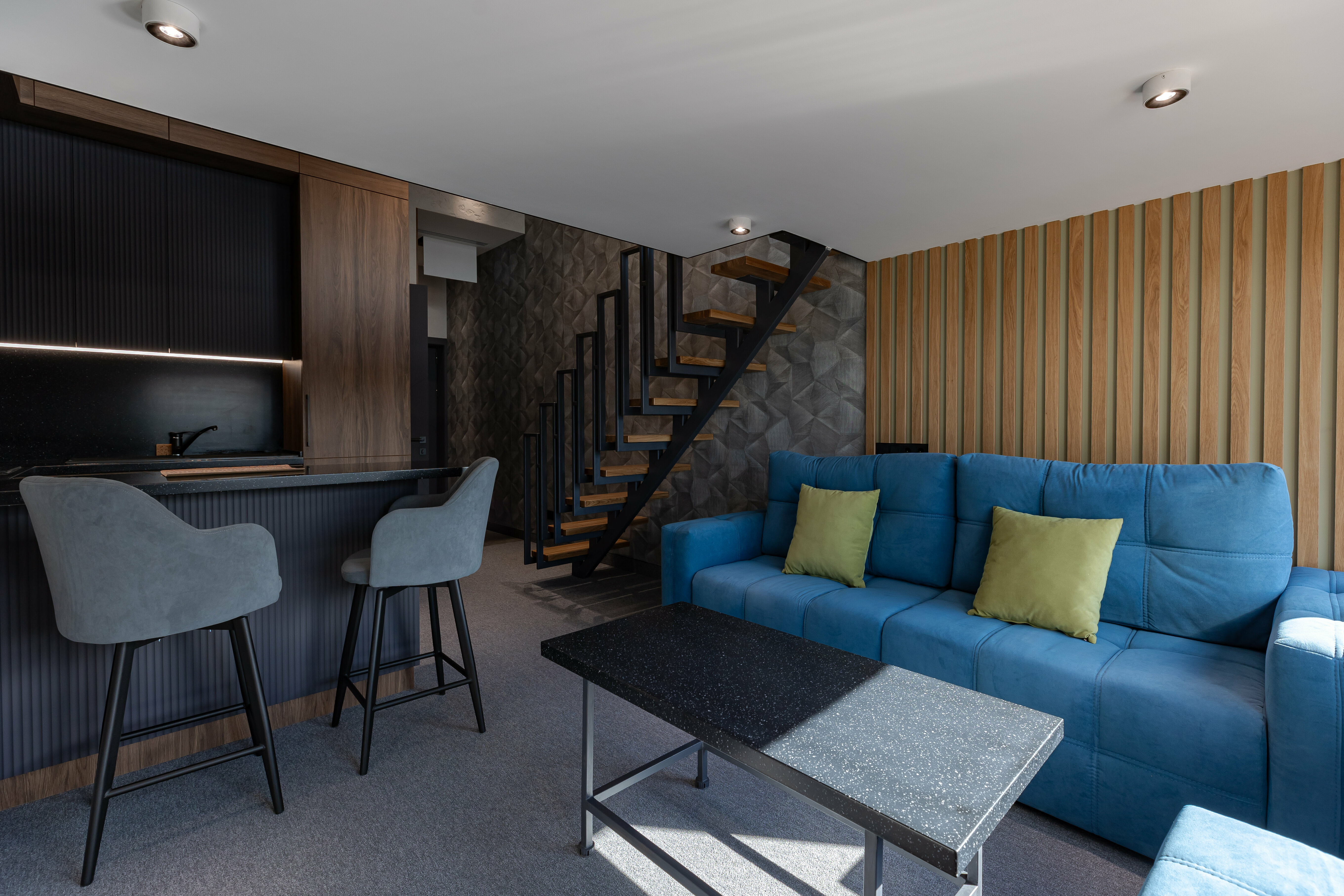 Двухуровневый четырёхместный апартамент  с панорамным видом на Мокву