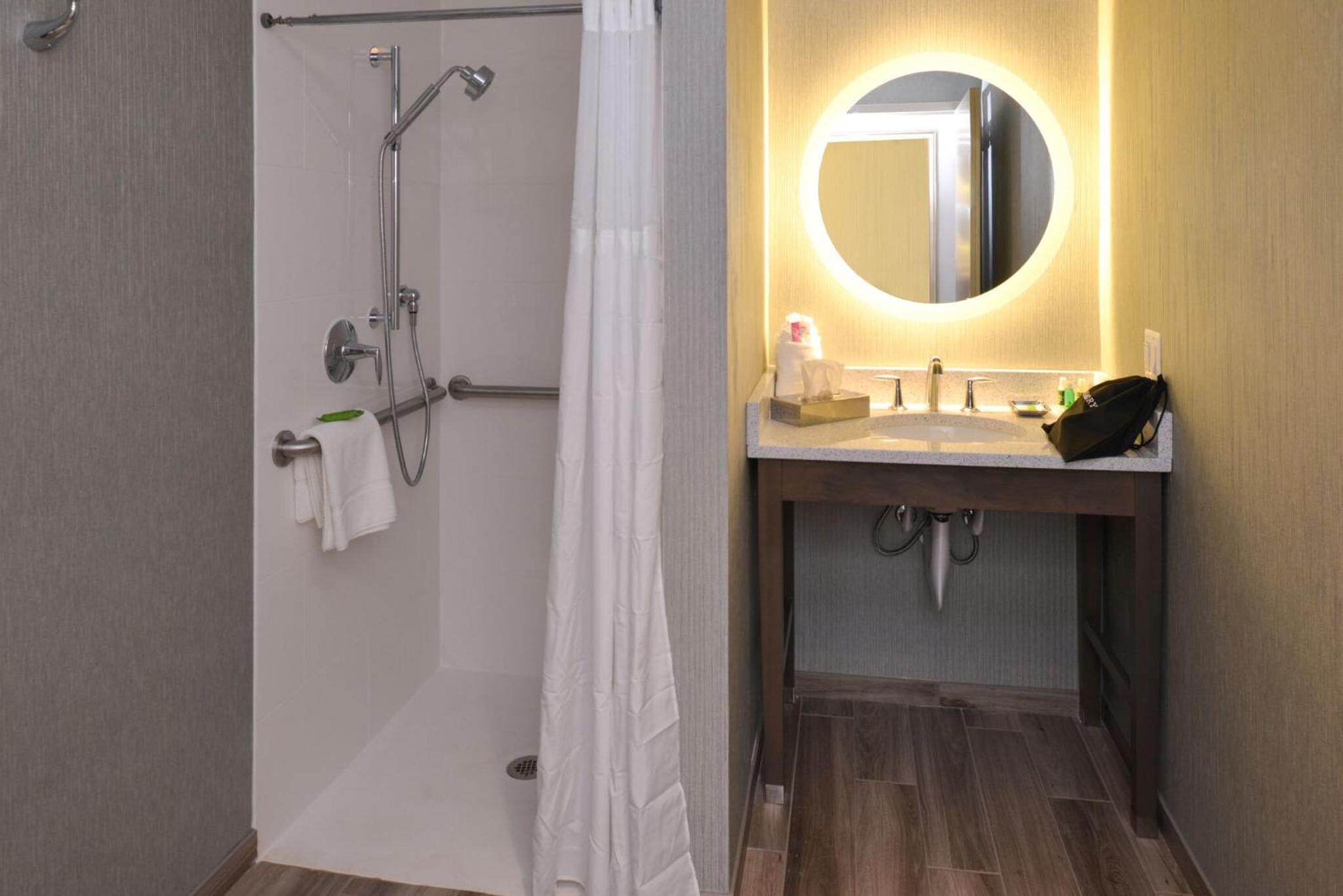 King Room - Disability Access