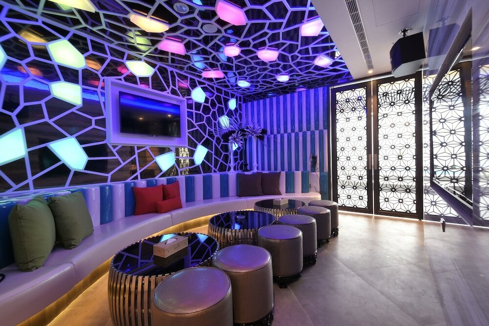 Deluxe Room, Private Pool (checkin after 21pm on Saturday),Stay over 2 nights need to pay extra