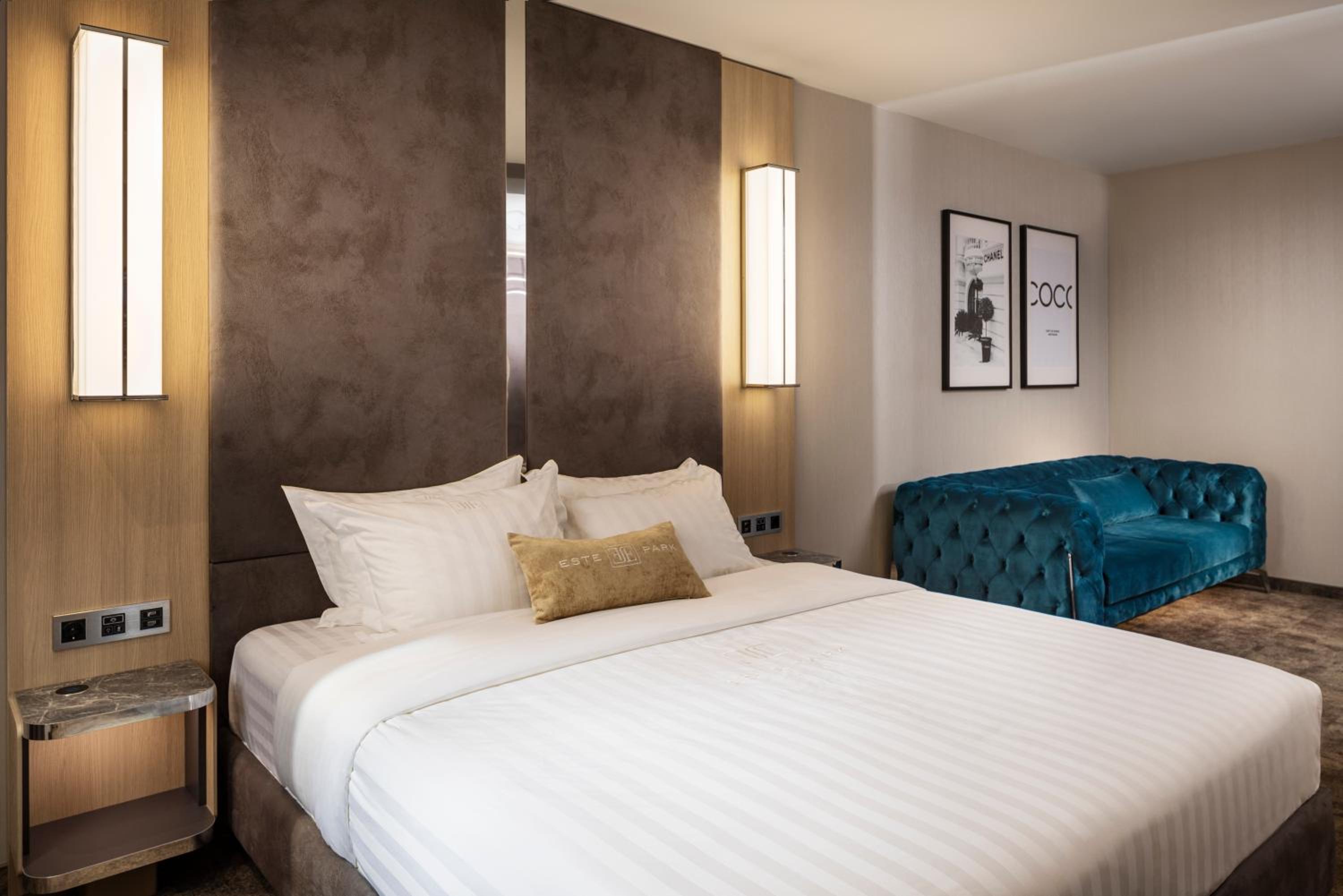 Deluxe Double Room with Balcony