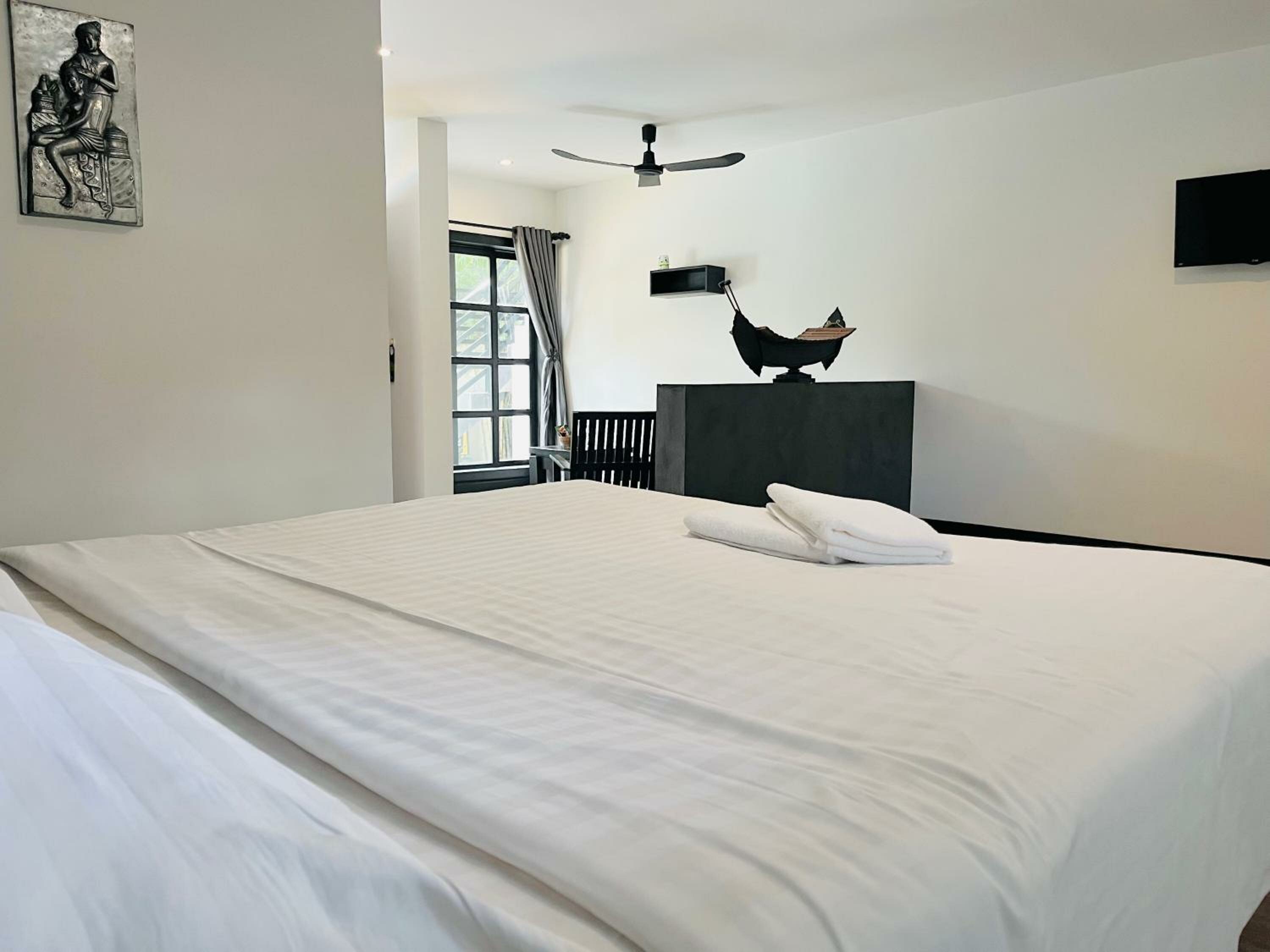 King Room with Pool View