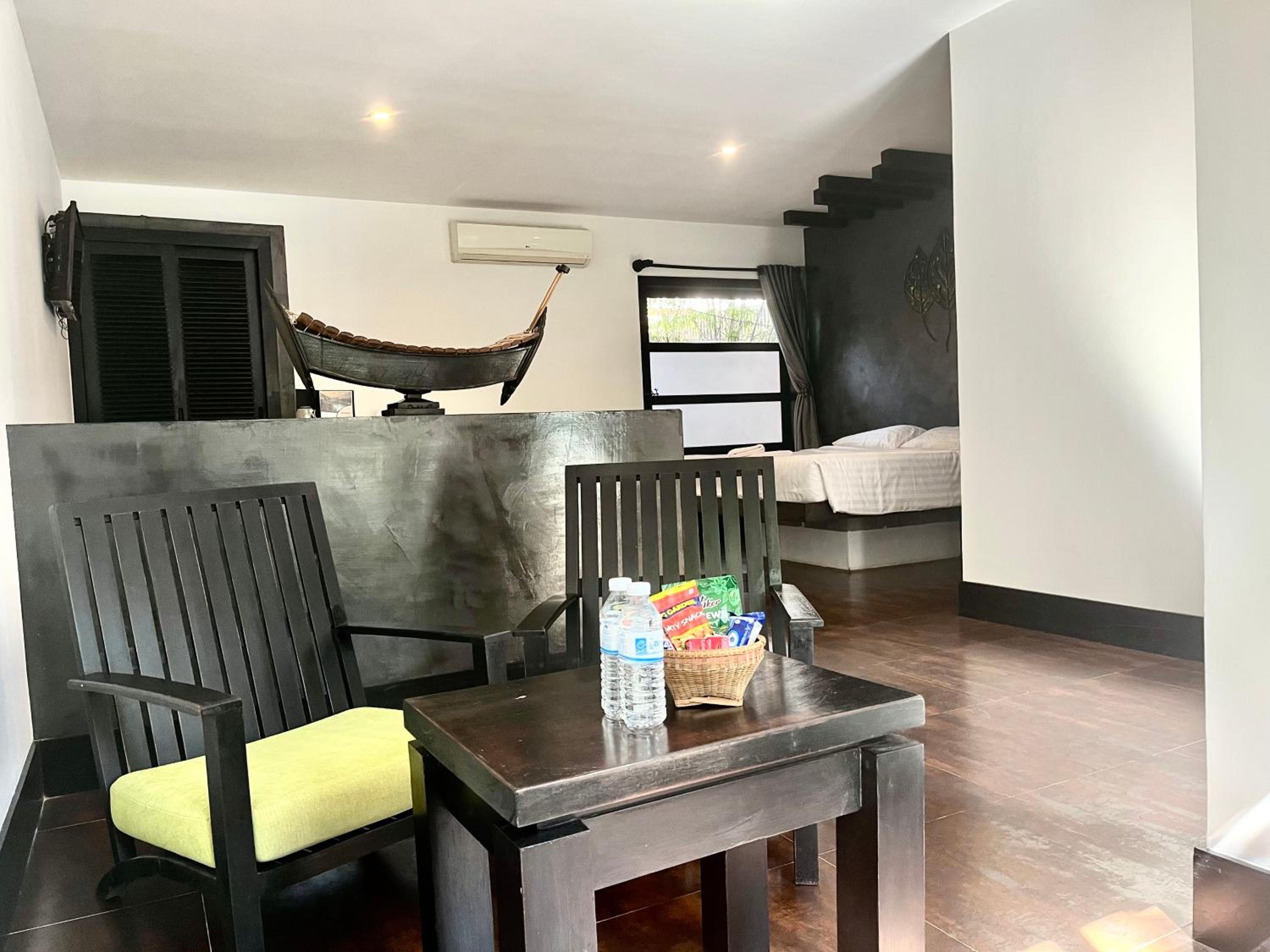 King Room with Pool View