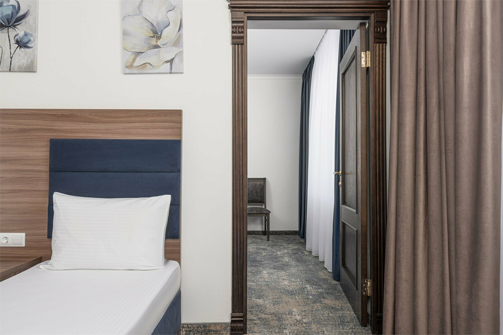 Family Room + with balcony Rhodes