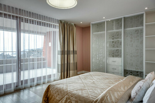 Апартаменты с видом на море в Фамилия Делюкс