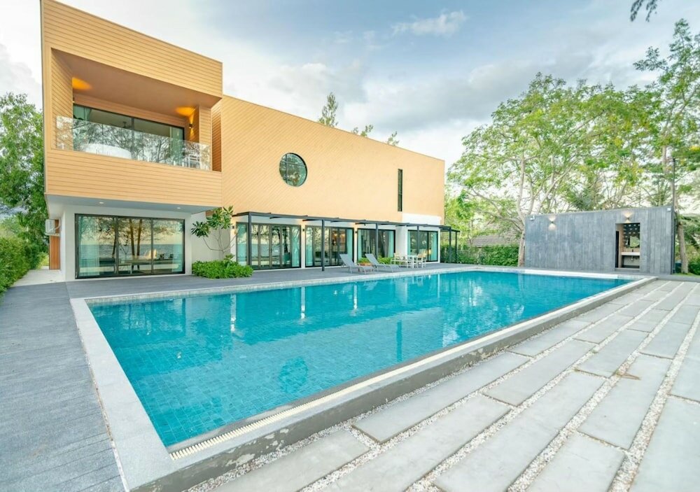 Presidential Villa, 4 Bedrooms, Beachfront