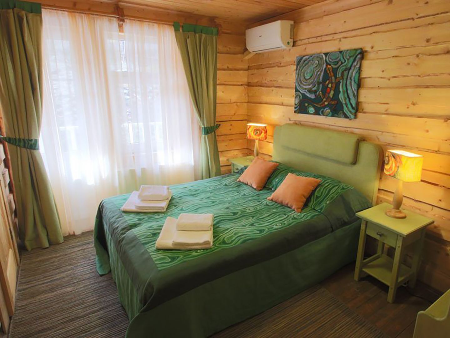 Малахитовая