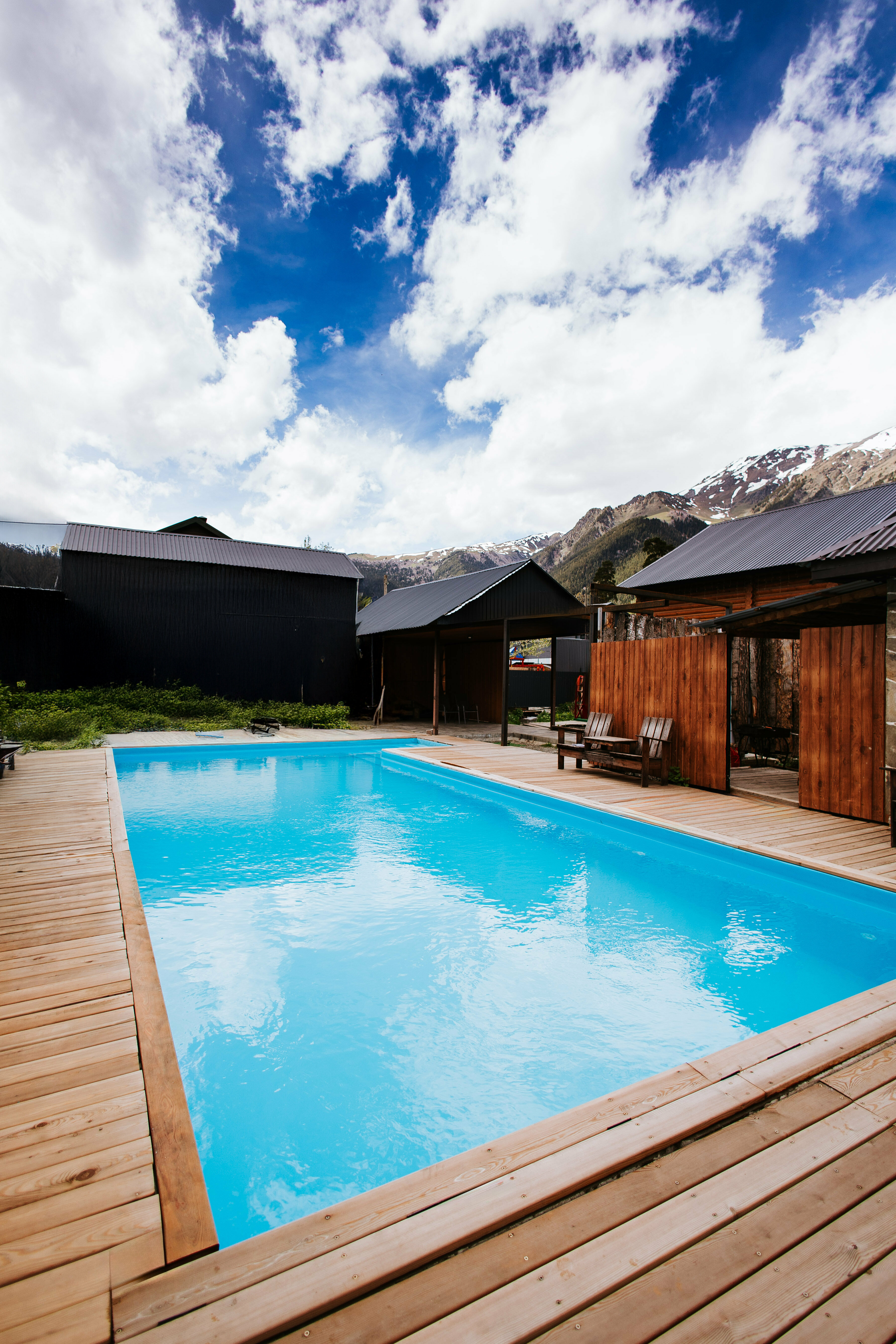 Дом с бассейном