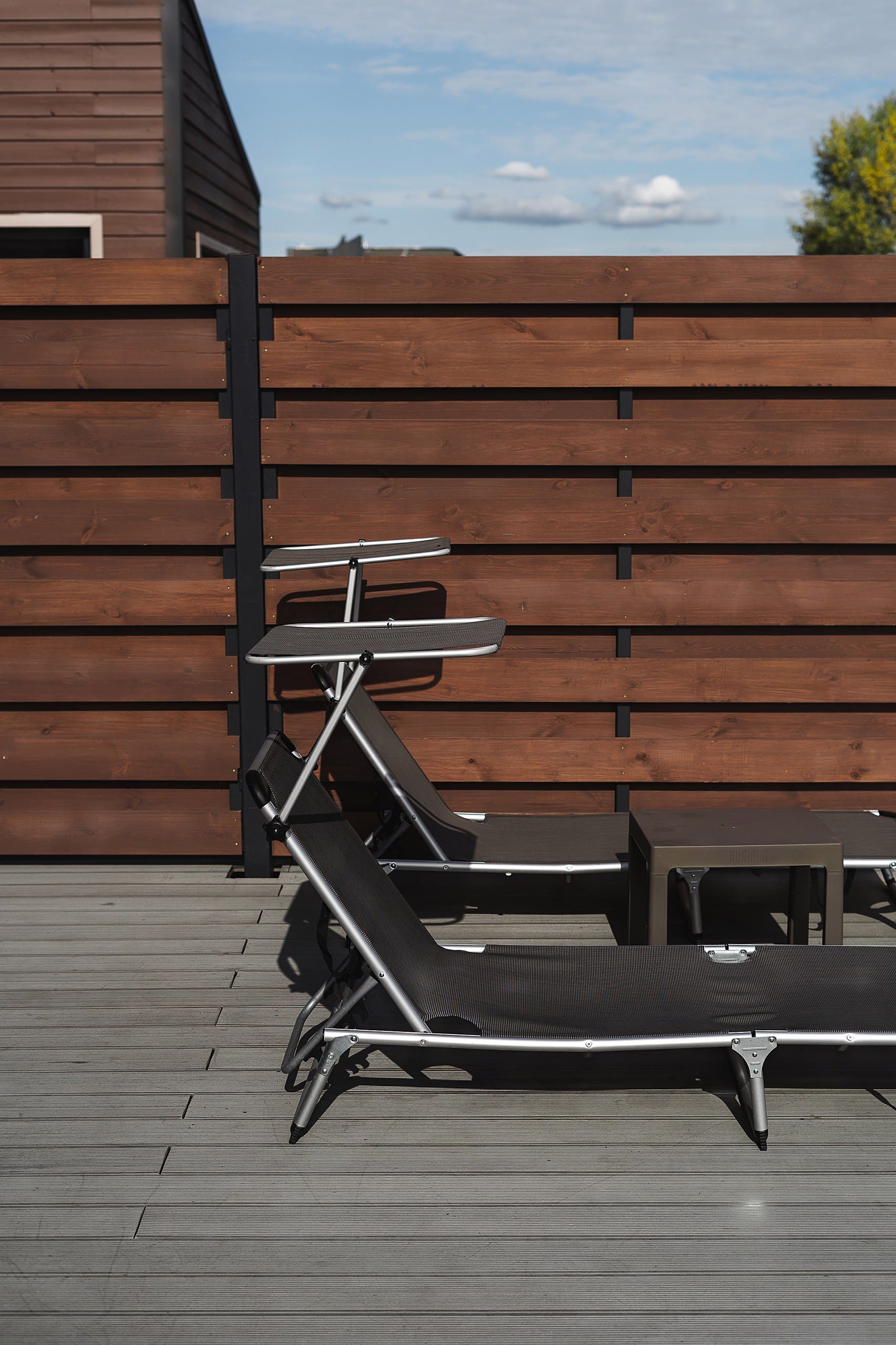 Глэмпинг с террасой, гриль-зоной и панорамным видом на Волгу