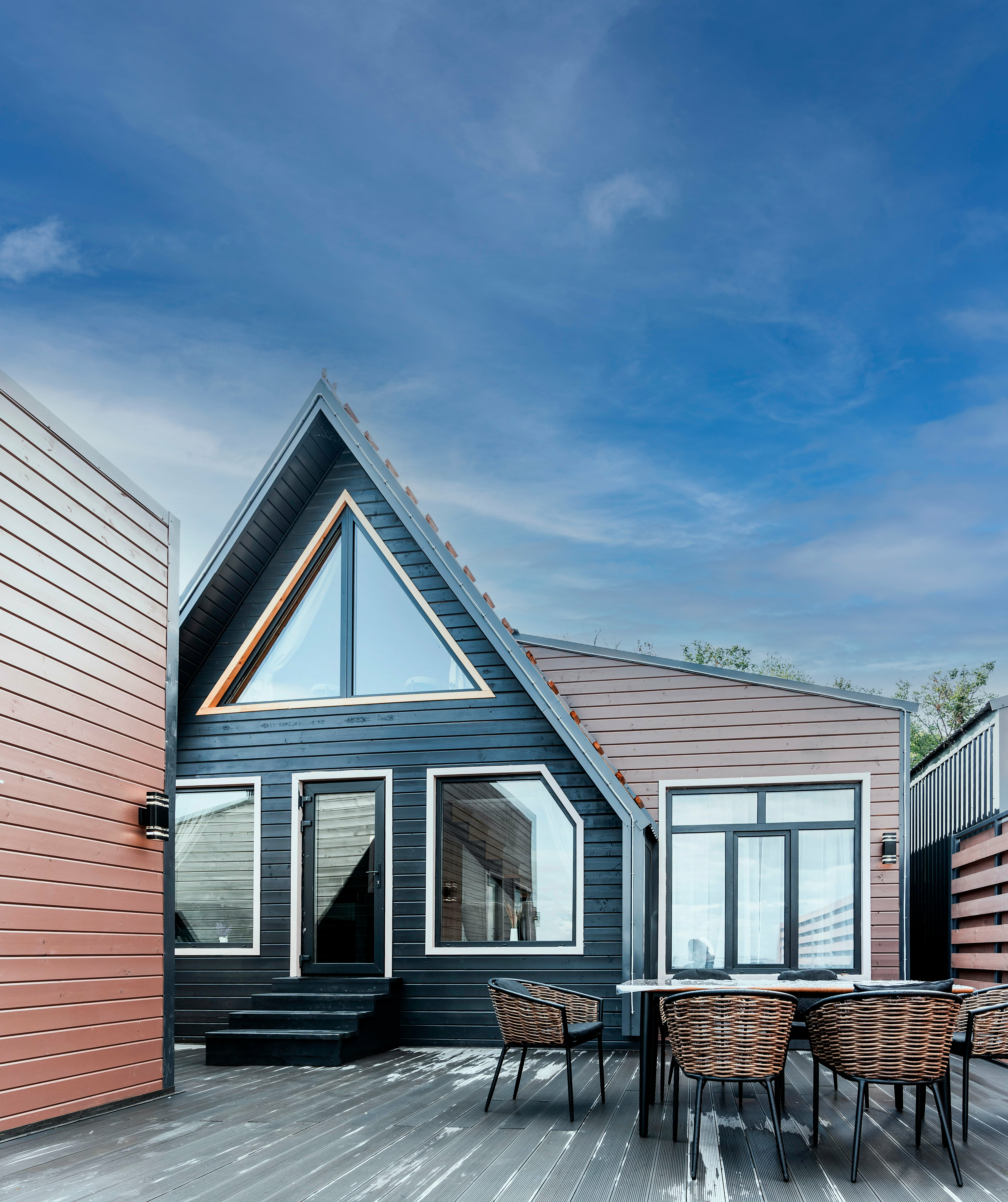 Глэмпинг с террасой, гриль-зоной и панорамным видом на Волгу